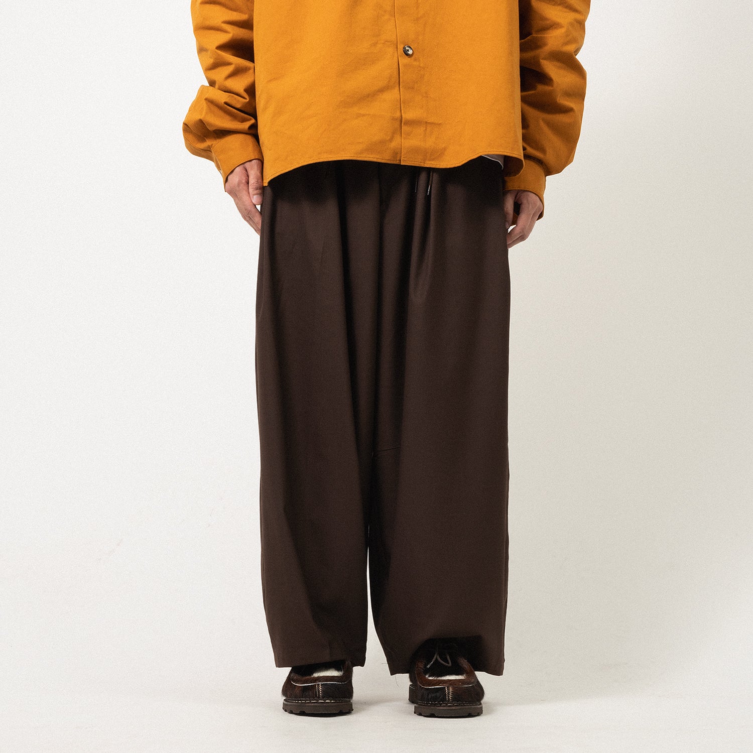 [SILLAGE] CIRCULAR PANTS _ BROWN