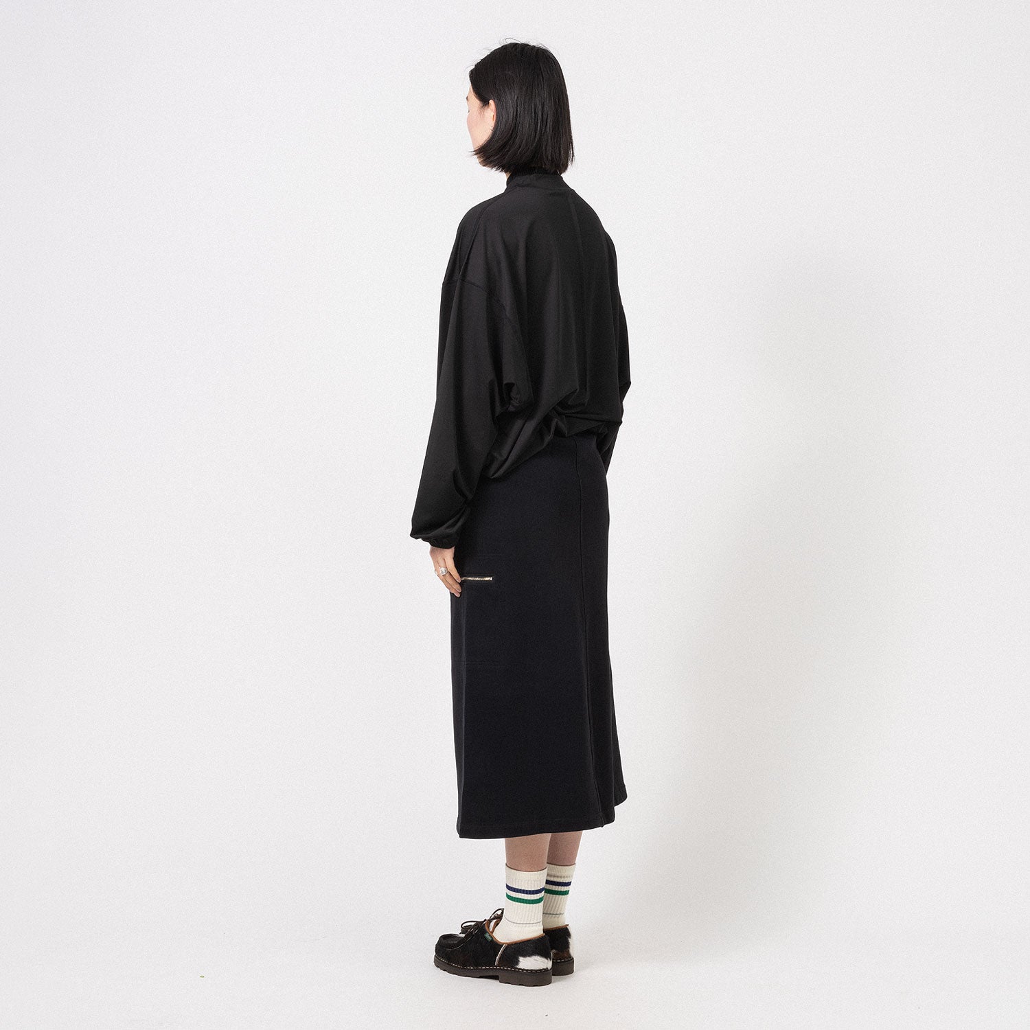 [GRAMICCI] CLASSIC SWEATSKIRT _ BLACK