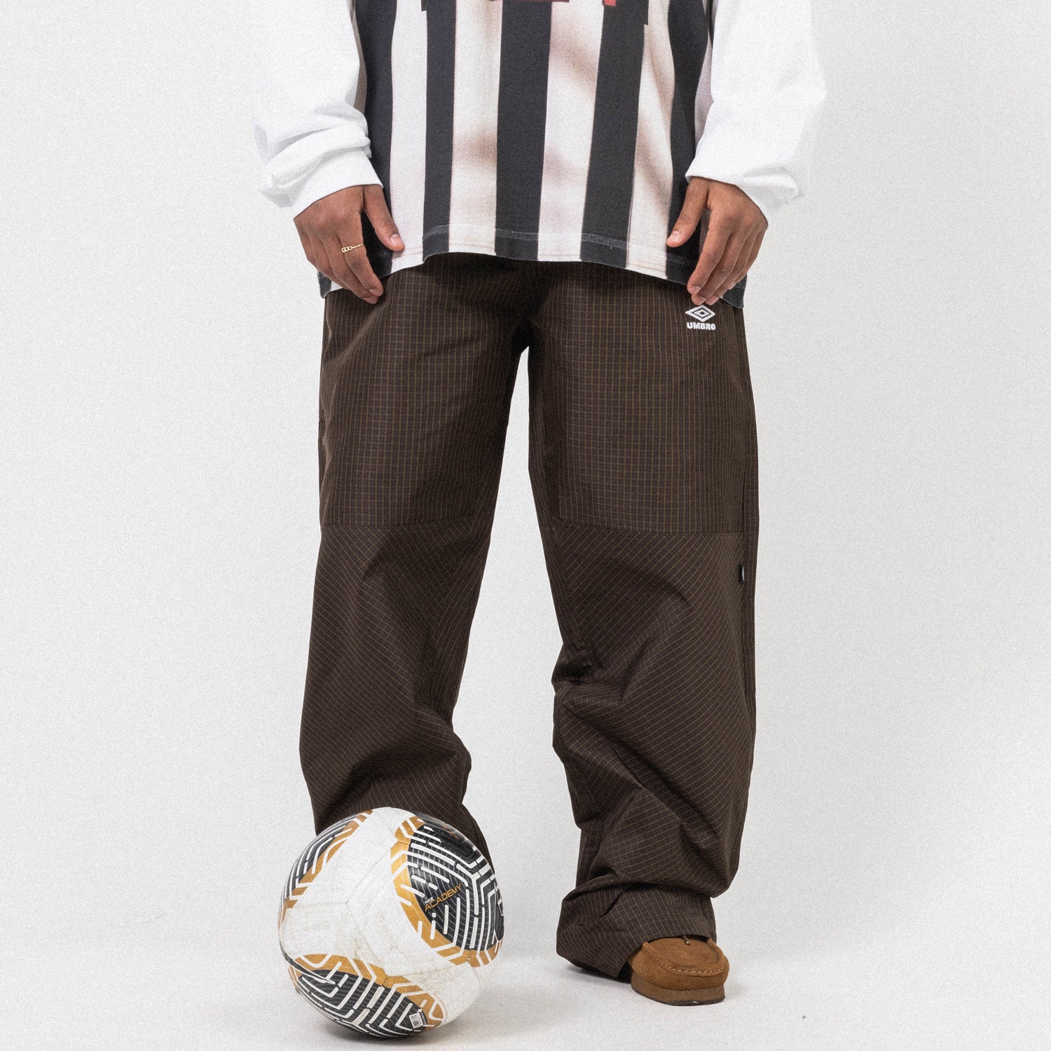 [UMBRO] MINI CHECK DOUBLE KNEE PANTS _ BROWN