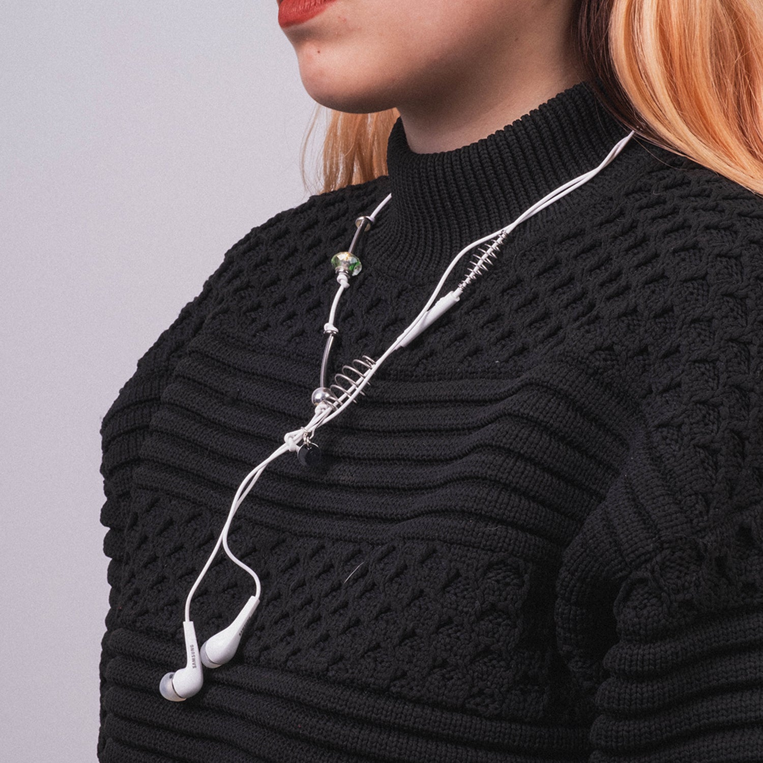 [52HZ LAB] EARPHONE NECKLACE SPRING