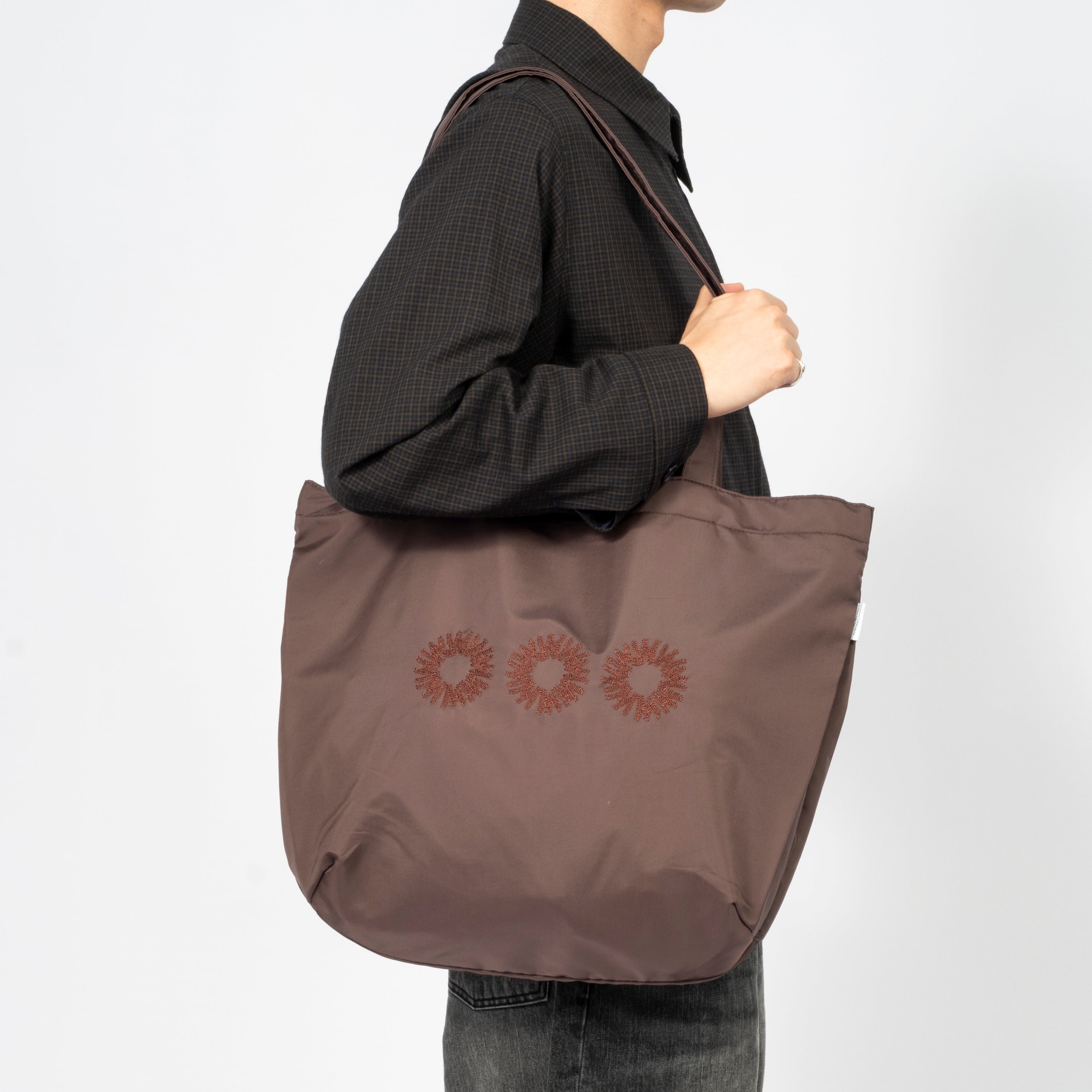 [999HUMANITY] EASY TOTE BAG _ BROWN