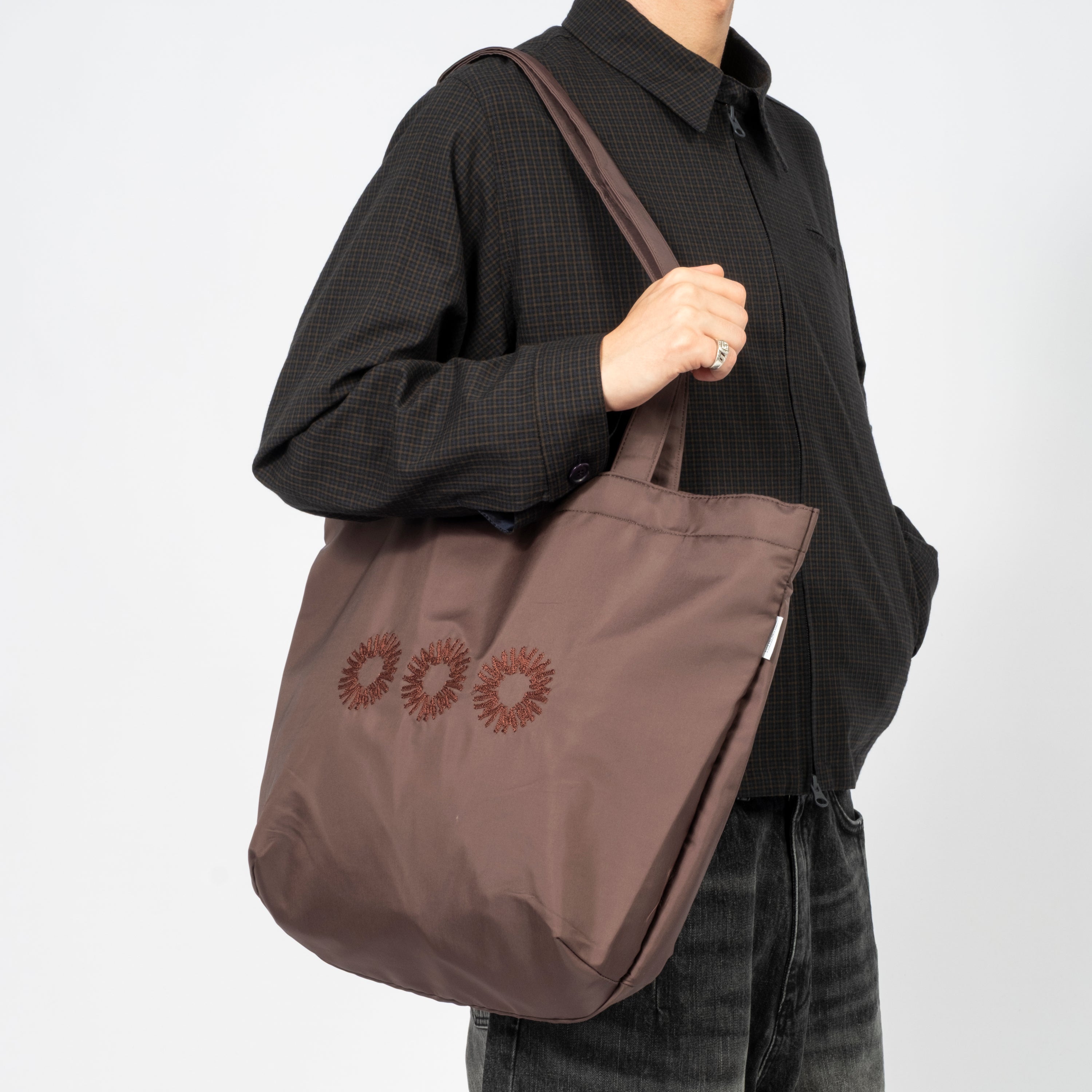 [999HUMANITY] EASY TOTE BAG _ BROWN