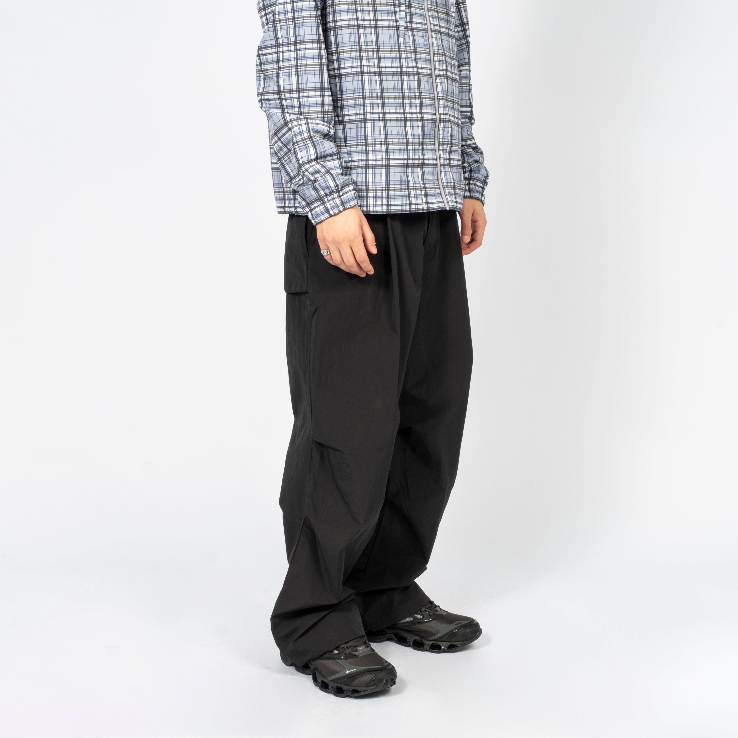 [999HUMANITY] NYLON EASY PANTS _ BLACK