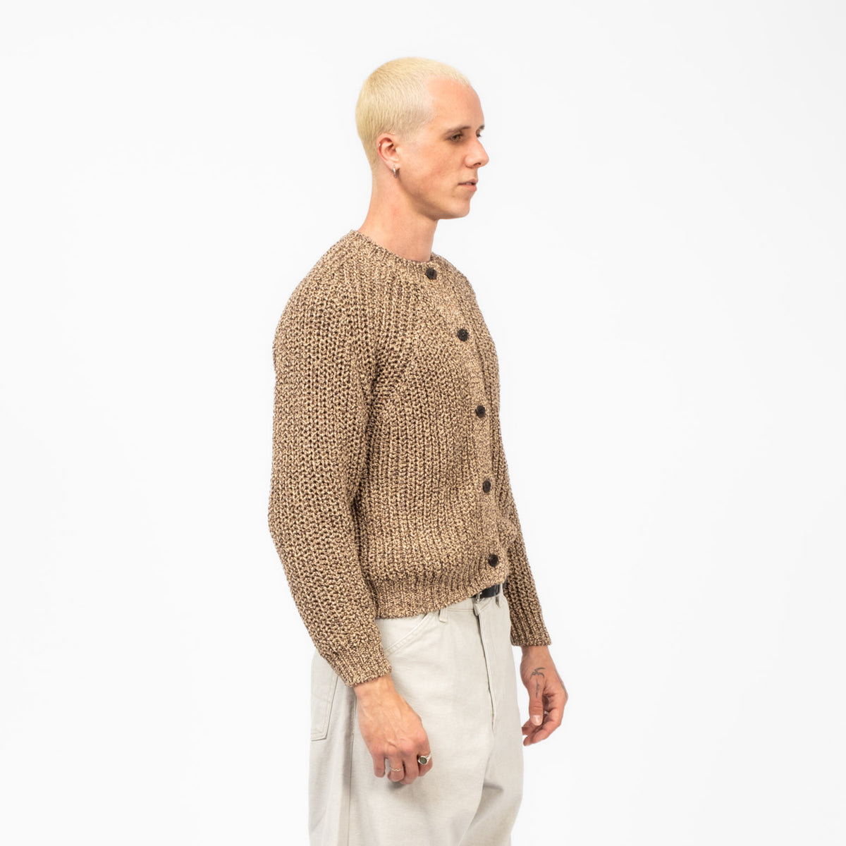 [BATONER] MIXED COLOR SIGNATURE CREW NECK CARDIGAN _ BROWN X BEIGE
