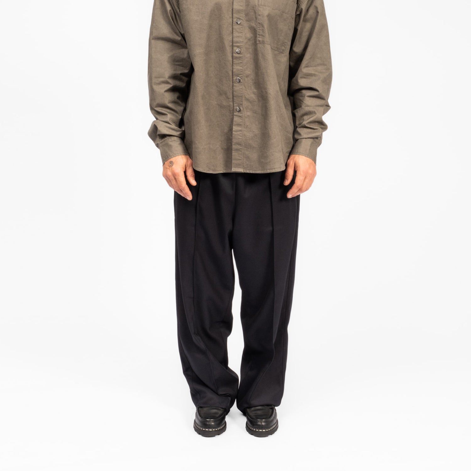 [MERELY MADE] WOOLEN PINTUCK SLACKS _ LIBERTY NAVY