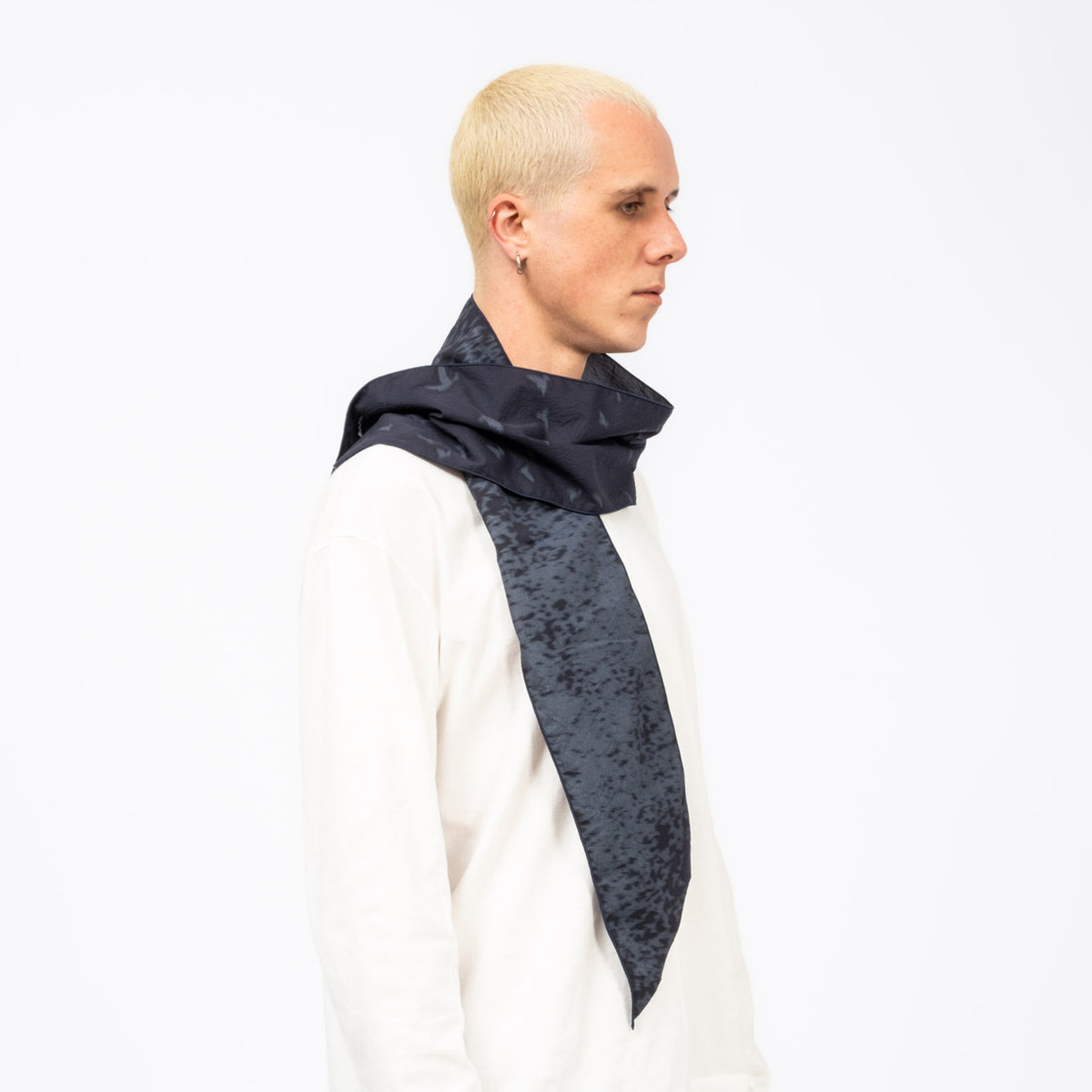[HATCHINGROOM] MURMURATION SCARF _ NAVY/BLUE GREY