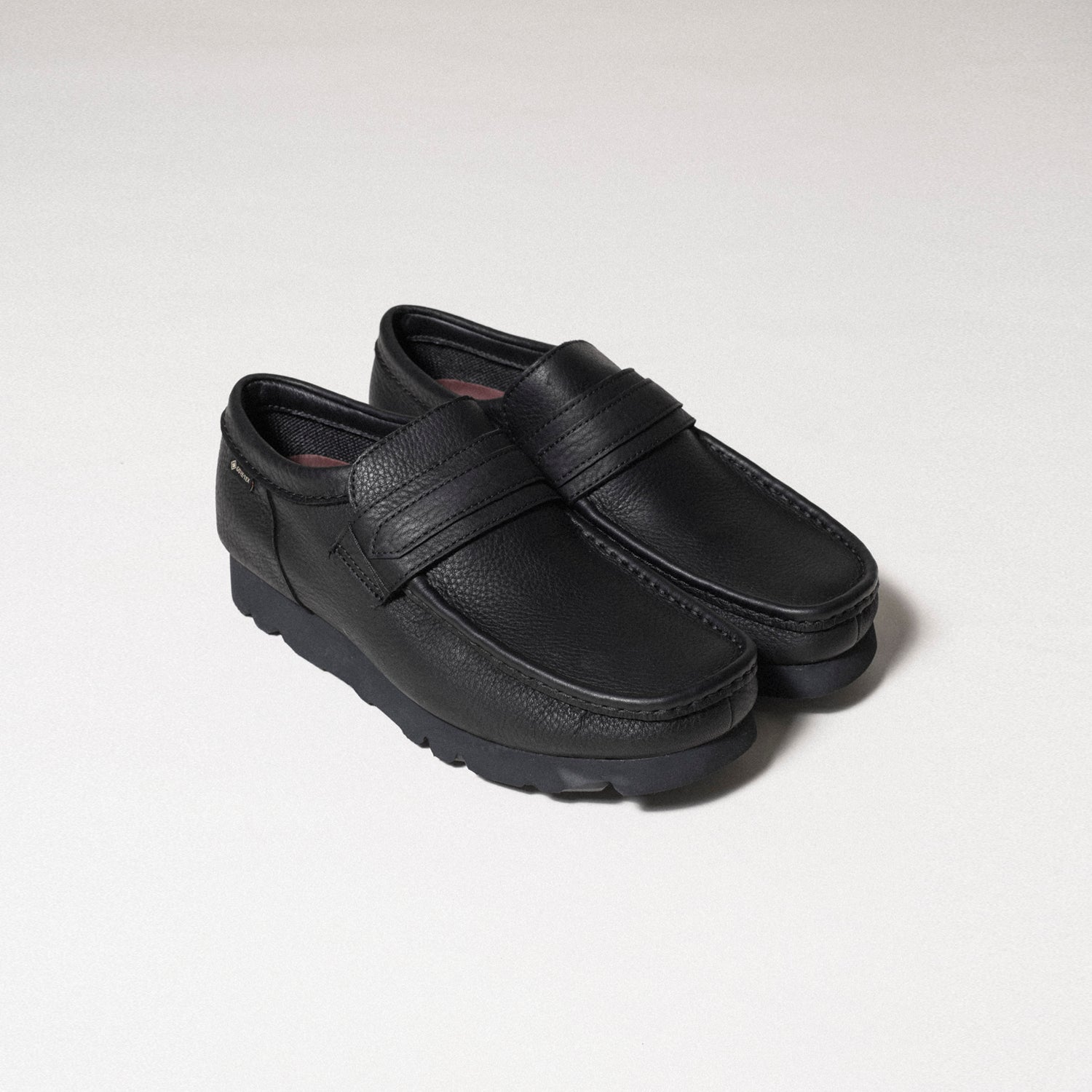 [CLARKS ORIGINALS] WALLABEE LOAFER GORE-TEX _ BLACK LEATHER