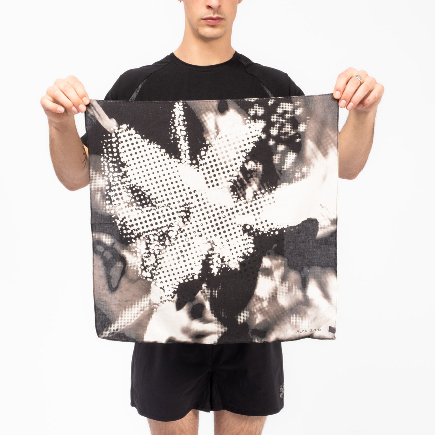 [ALEX ZONO x XLIM] SCARF _ BLACK
