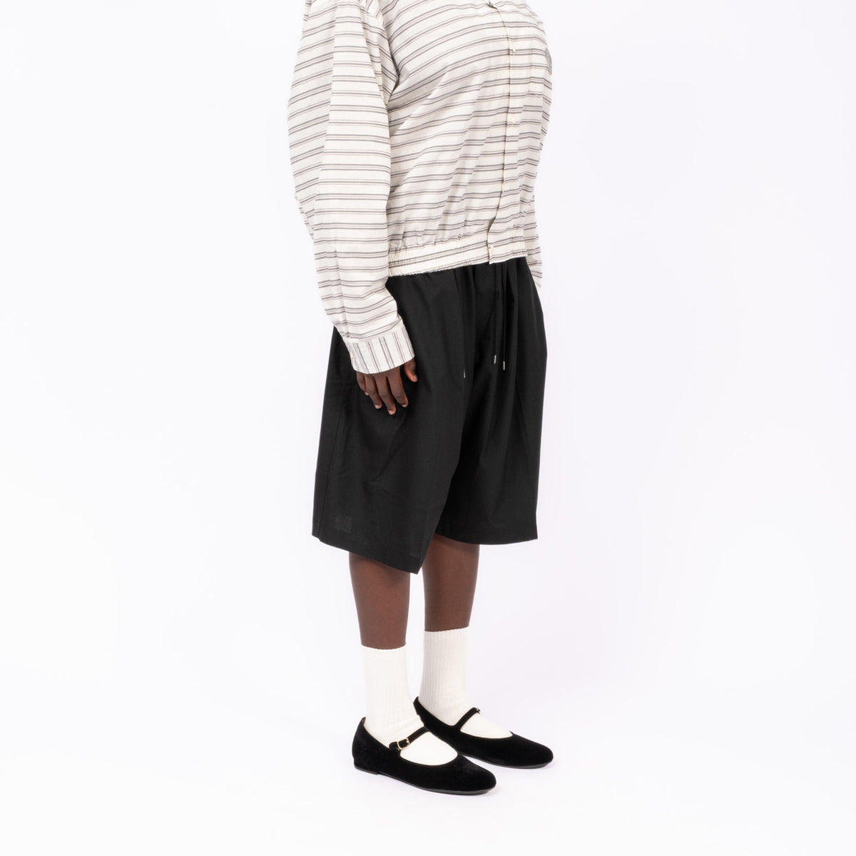 [SILLAGE] CIRCULAR SHORT PANTS _ BLACK