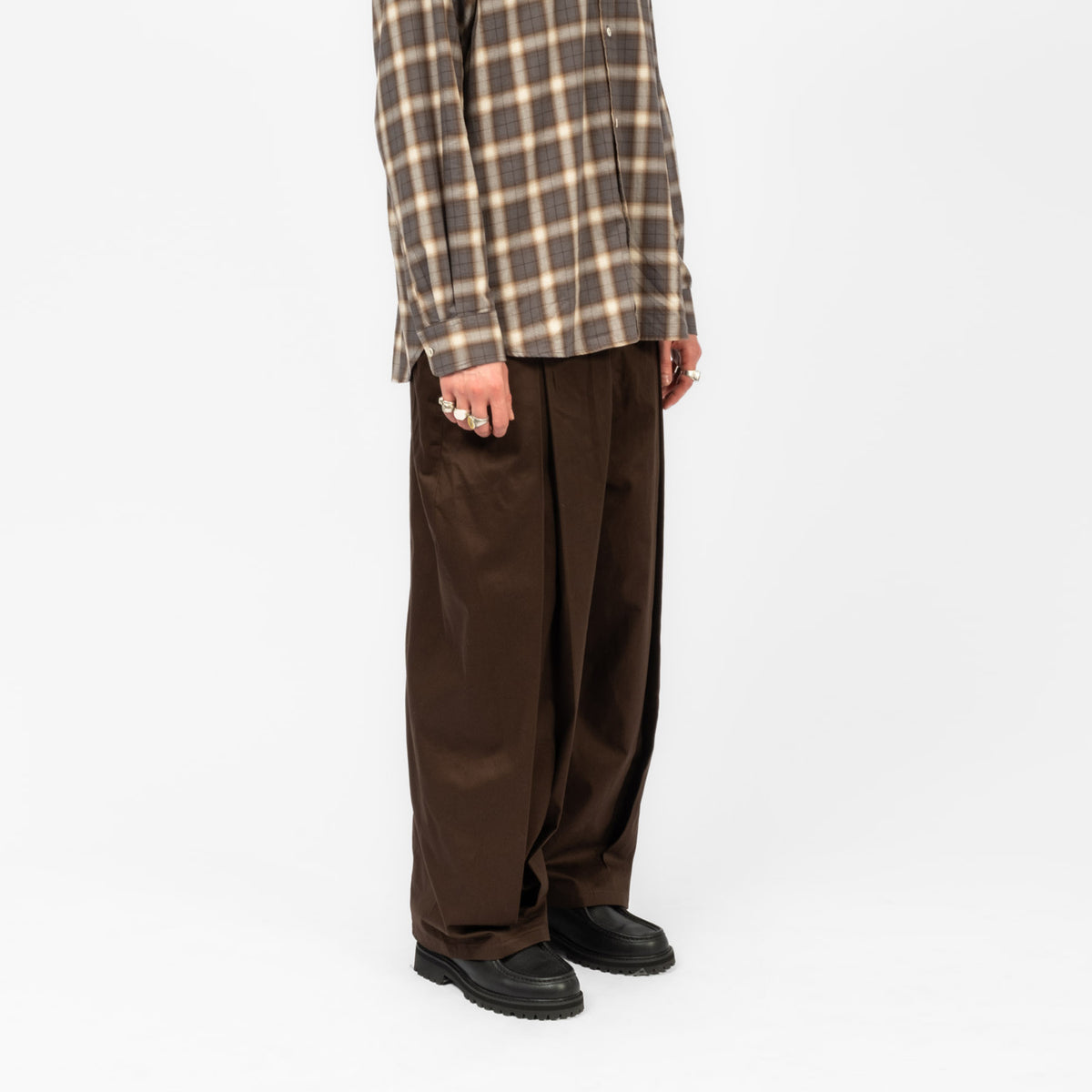 [SAGE NATION] BOX PLEAT TROUSER _ BROWN