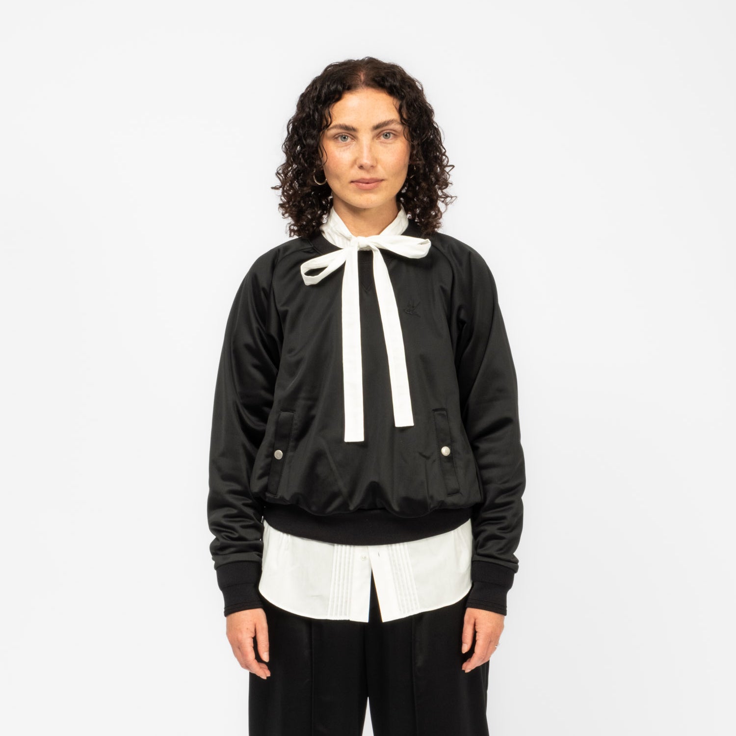 [RHODOLIRION] GUSSET PULLOVER _ BLACK