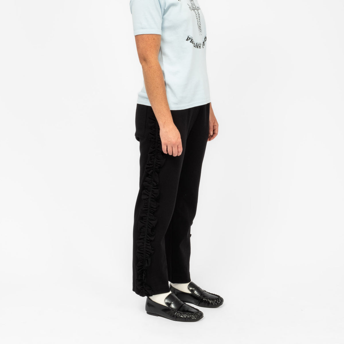 [RHODOLIRION] SWALLOW FRILL SIDE PANT _ BLACK