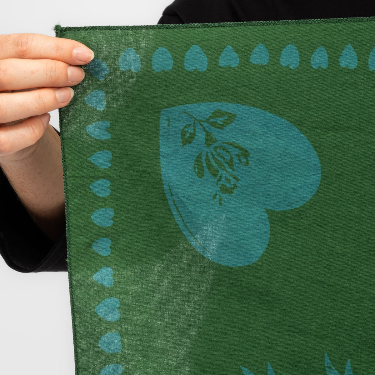 [RHODOLIRION] HANDKERCHIEF _ GREEN