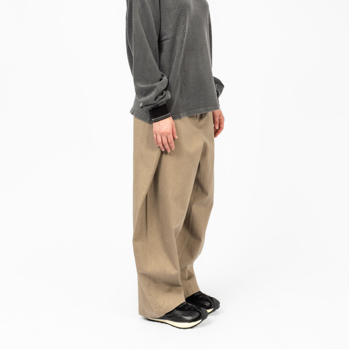[AJOBYAJO] COTTON TWILL ONE TUCK PANTS _ BEIGE