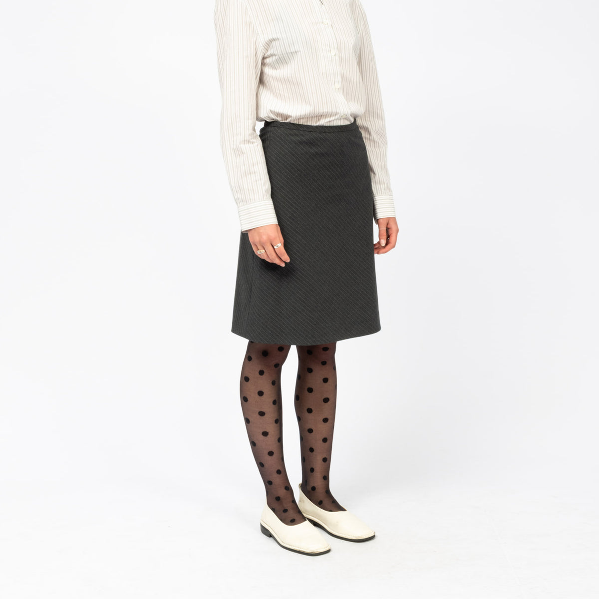 [DUNST] BIAS MIDI STRIPED SKIRT _ CHARCOAL GREY STRIPE