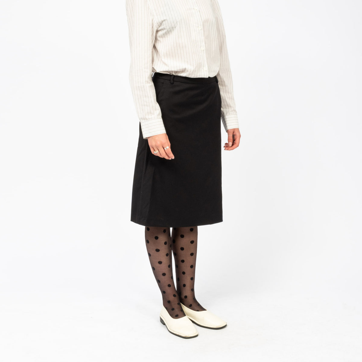 [DUNST] MIDI WRAP SKIRT _BLACK
