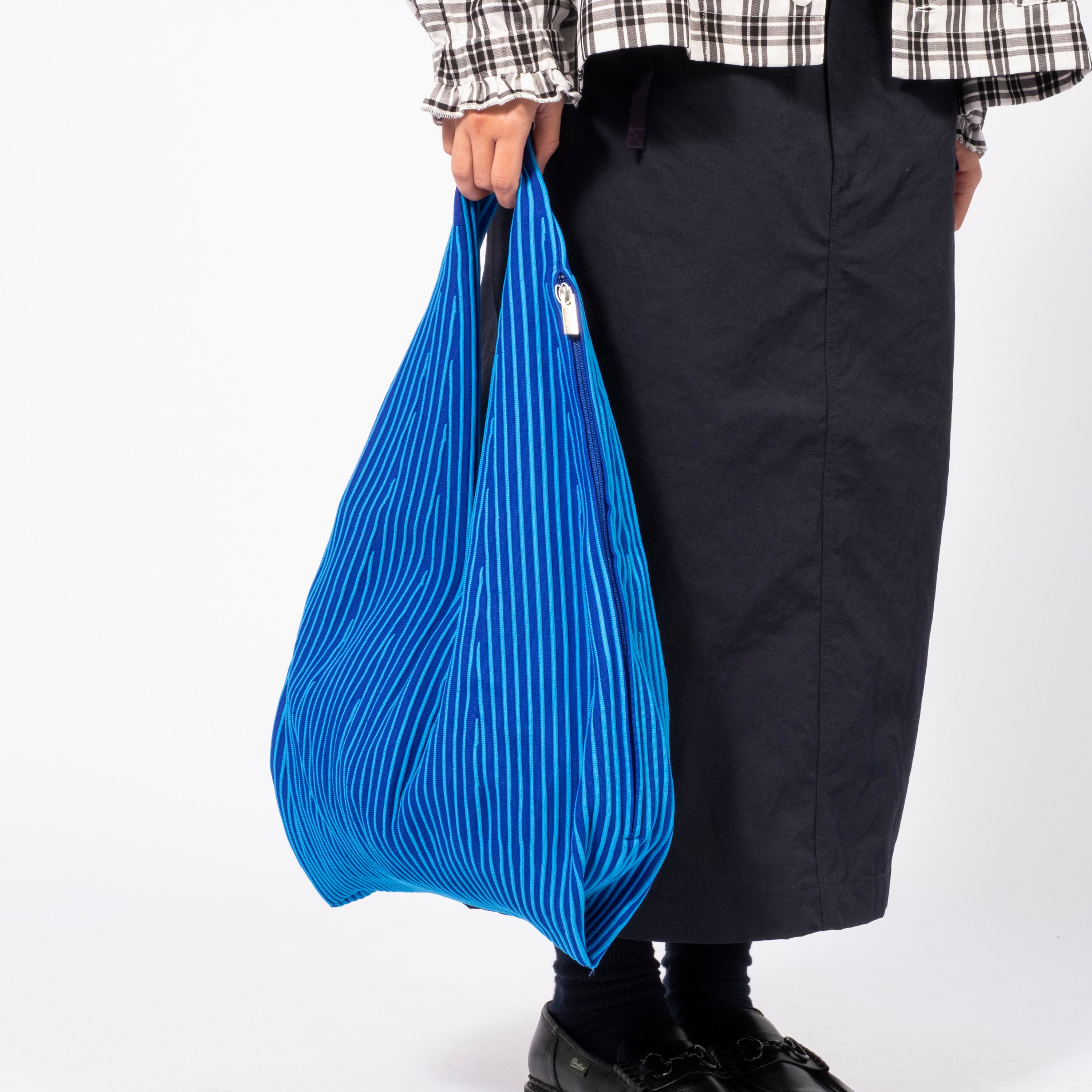 [CFCL] CF009AG173 HYPHA SHOULDER BAG _ BLUE/CYAN