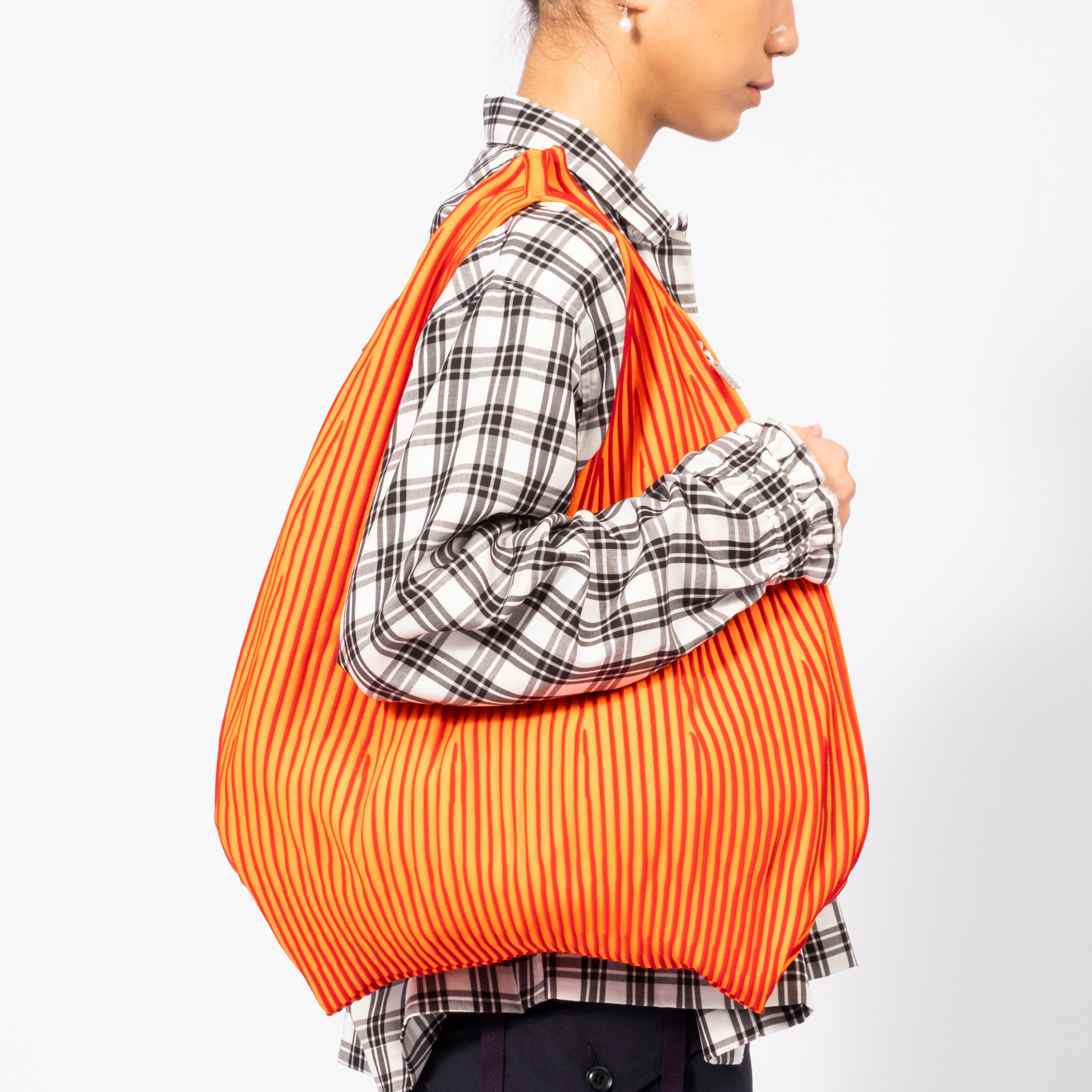 [CFCL] CF009AG173 HYPHA SHOULDER BAG _ ORANGE/RED