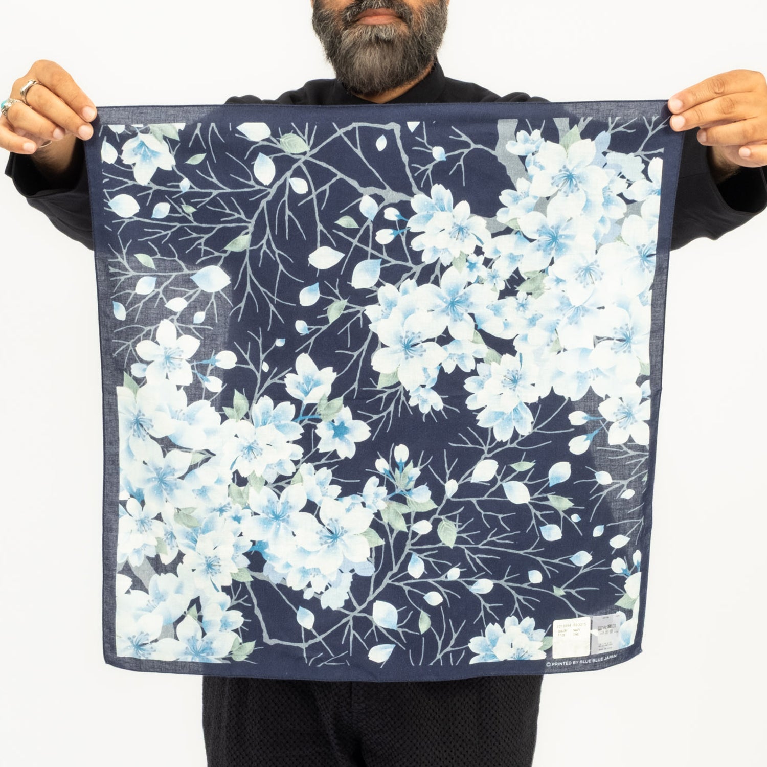 [BLUE BLUE JAPAN] UNISEX WOVEN SAKURA KAZA BANDANA _ NAVY