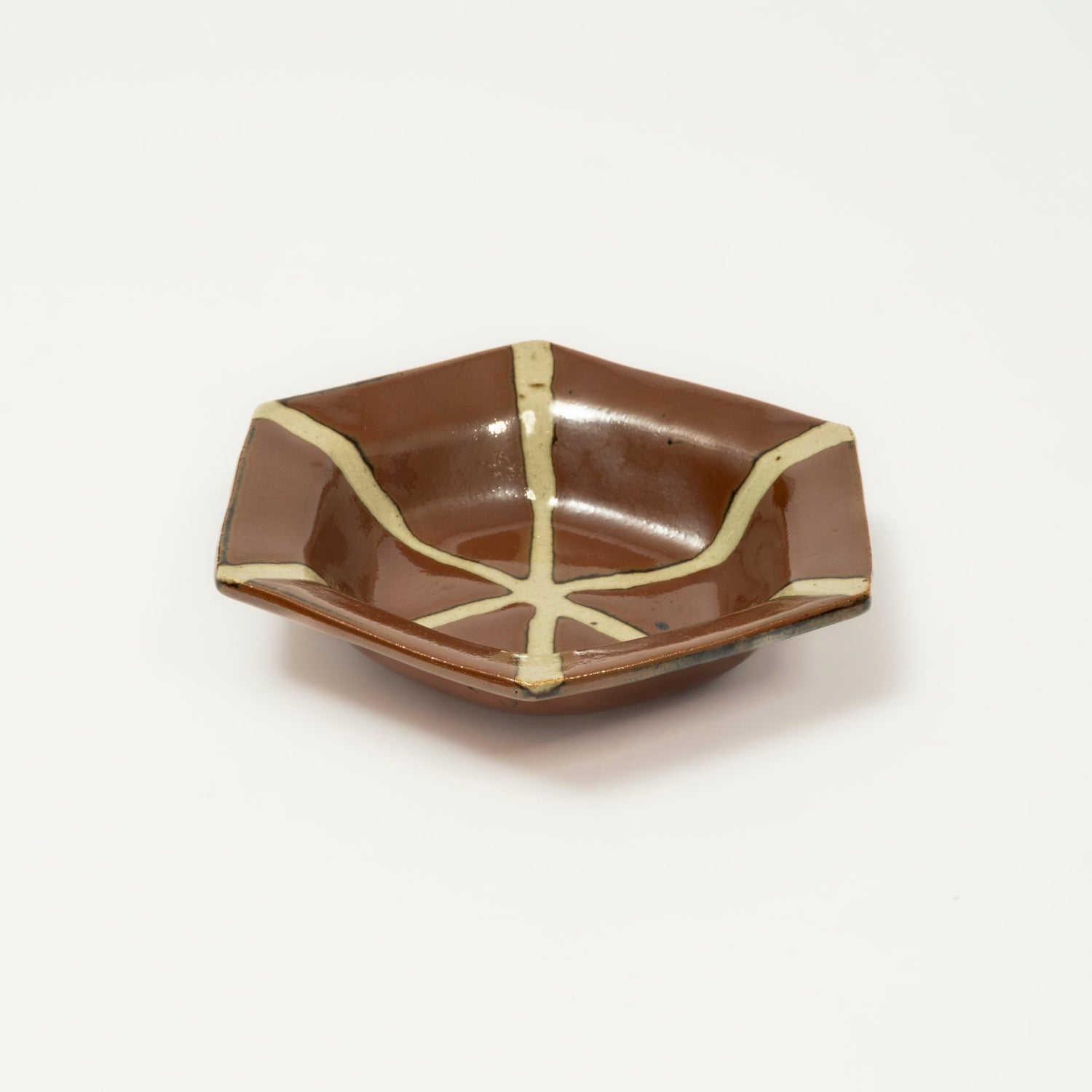 [BEAMS JAPAN] 5671-0735-064 HAMADAGAMA × FENNICA HEXAGON PLATE _ BROWN