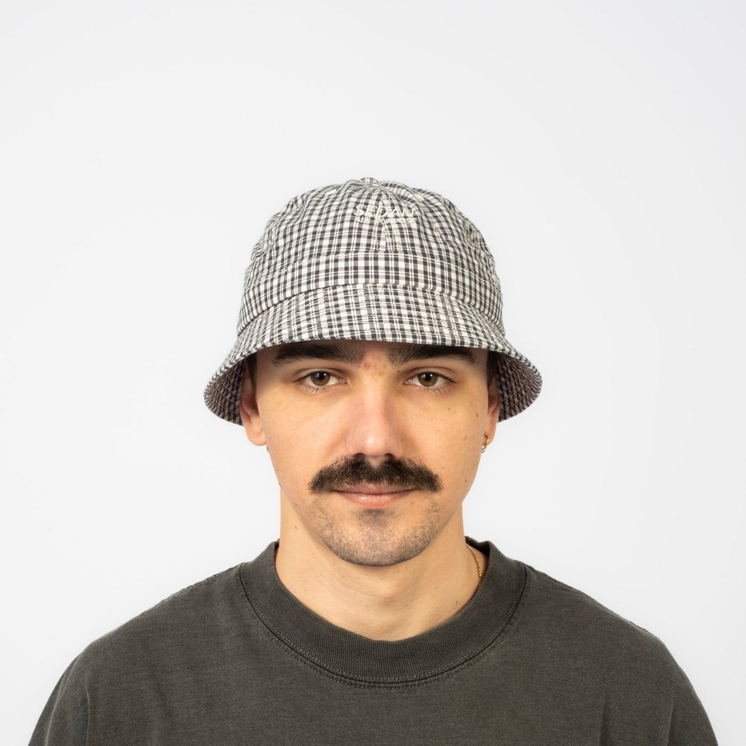 [SEDAN ALL-PURPOSE] CLASSIC PLAID BELL HAT _ BLACK