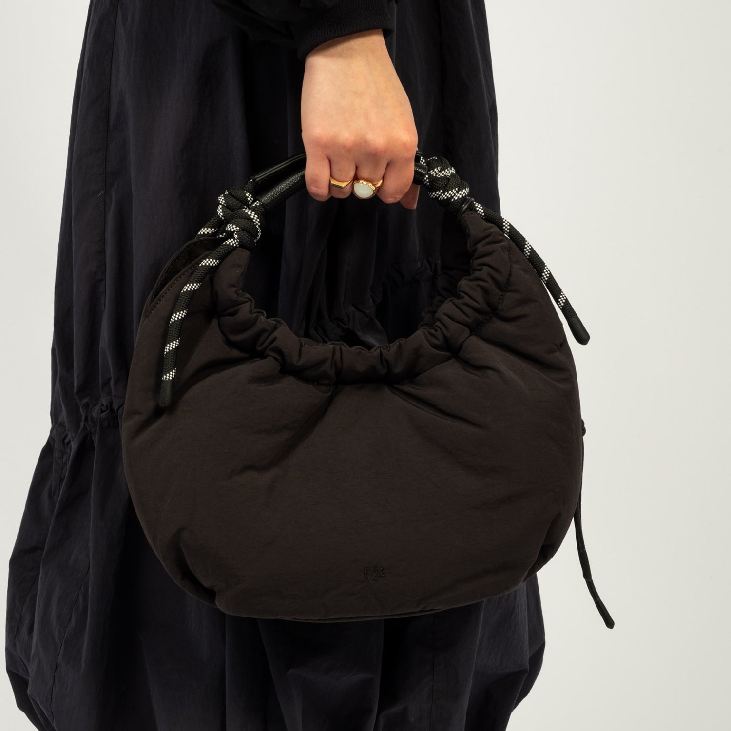 [F/CE] PAPER NYLON HANDLE BAG _ BLACK