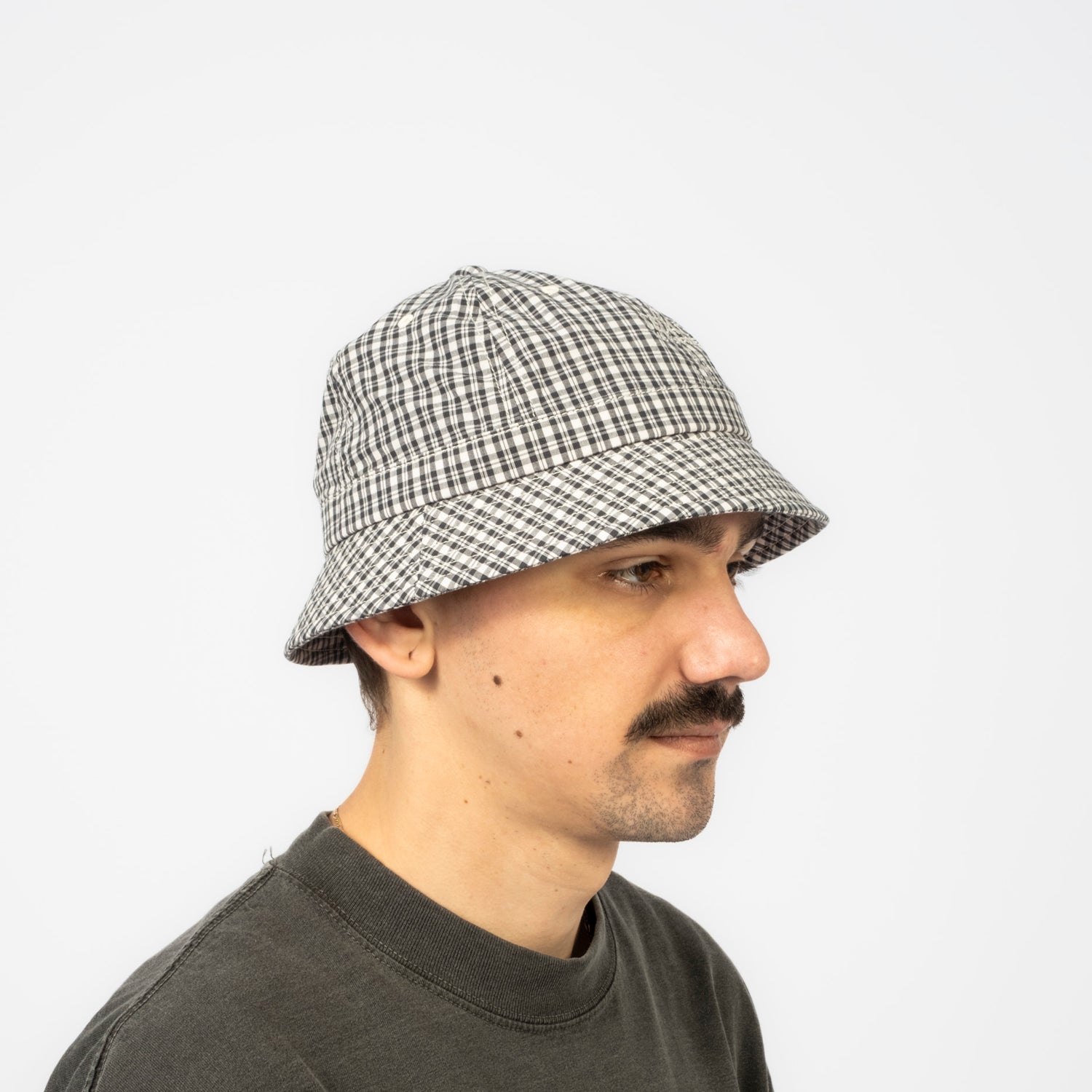 [SEDAN ALL-PURPOSE] CLASSIC PLAID BELL HAT _ BLACK