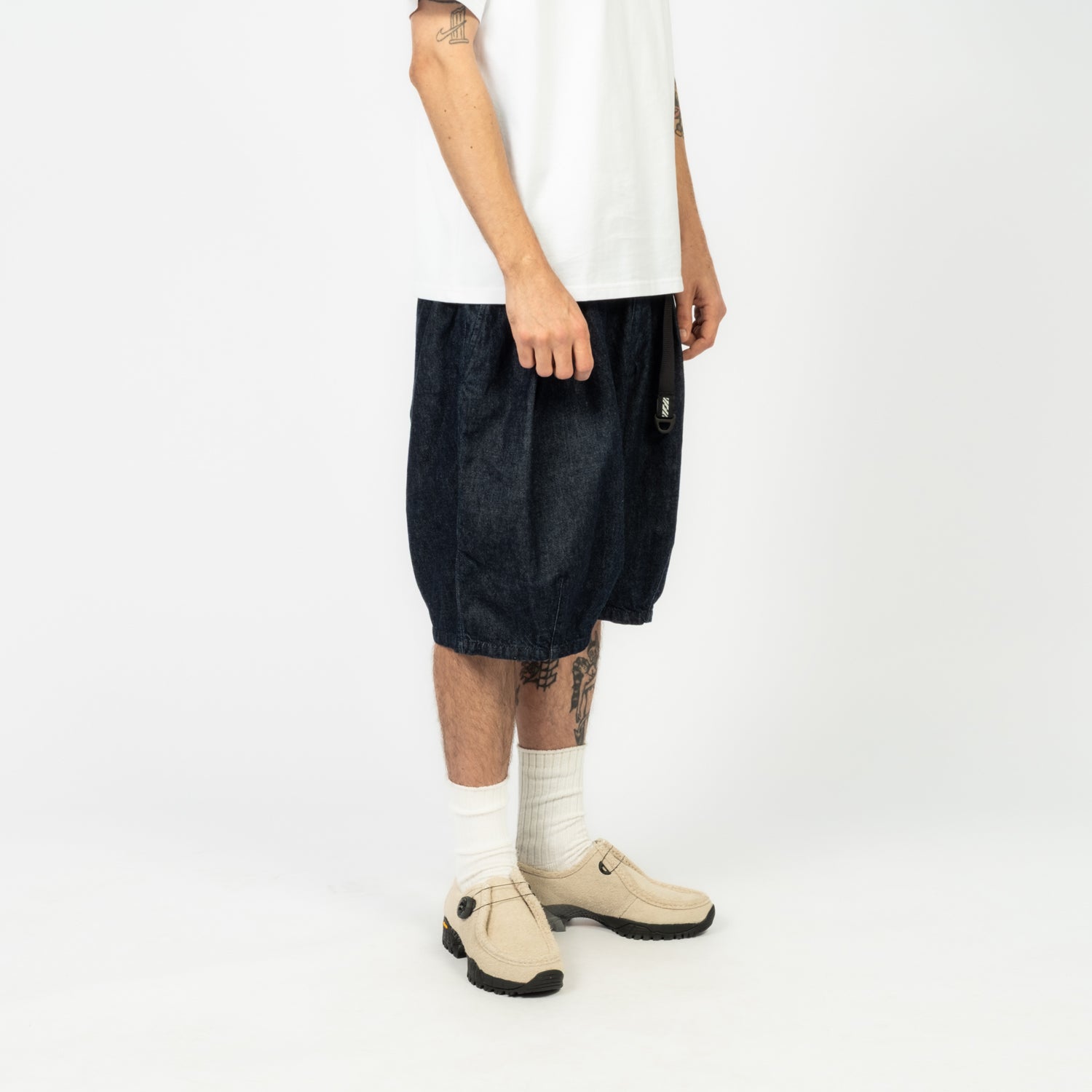 [IS-NESS] BALLOON SHORTS _ INDIGO