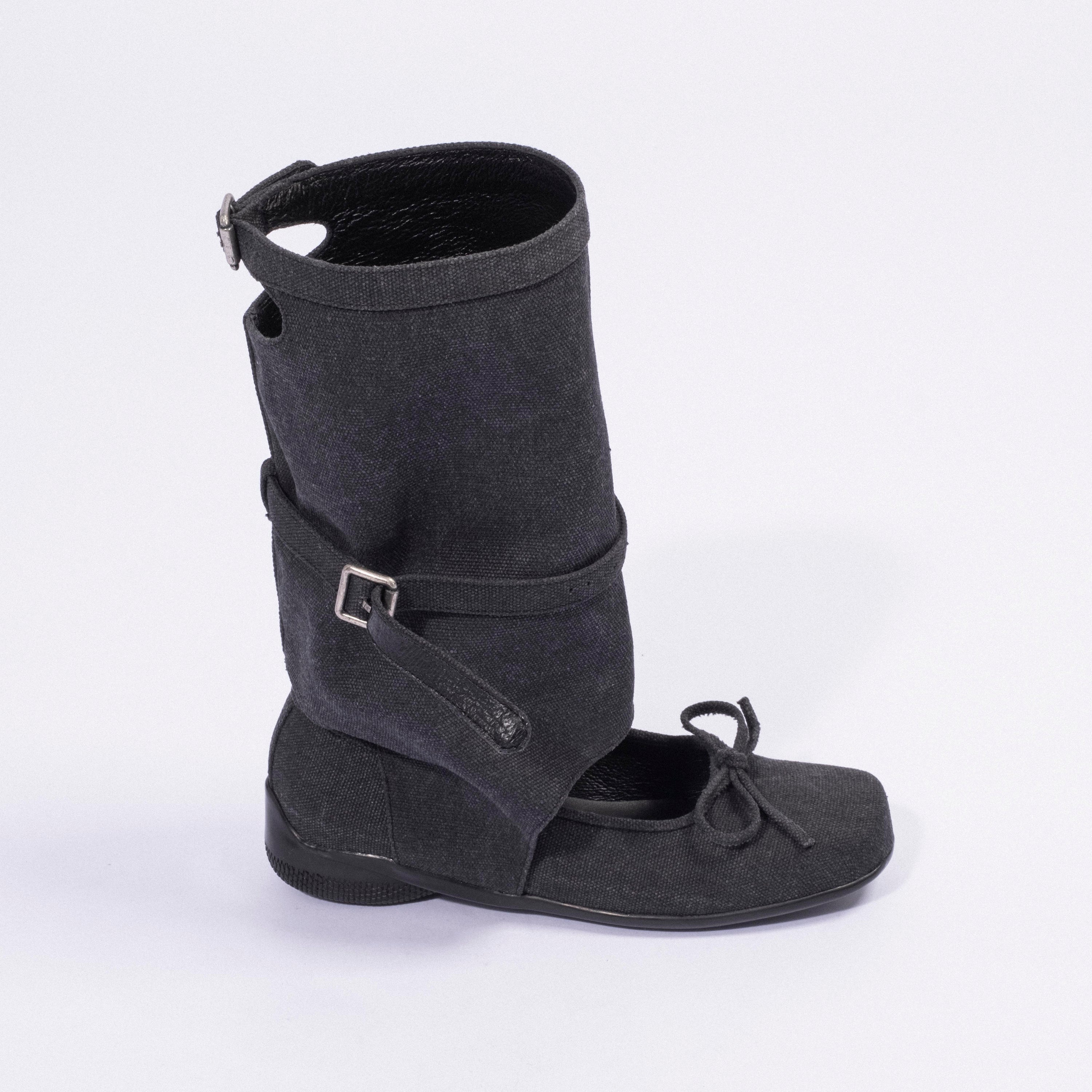 [OPEN YY] BALLET FLAT CUT-OUT BOOTS _ BLACK