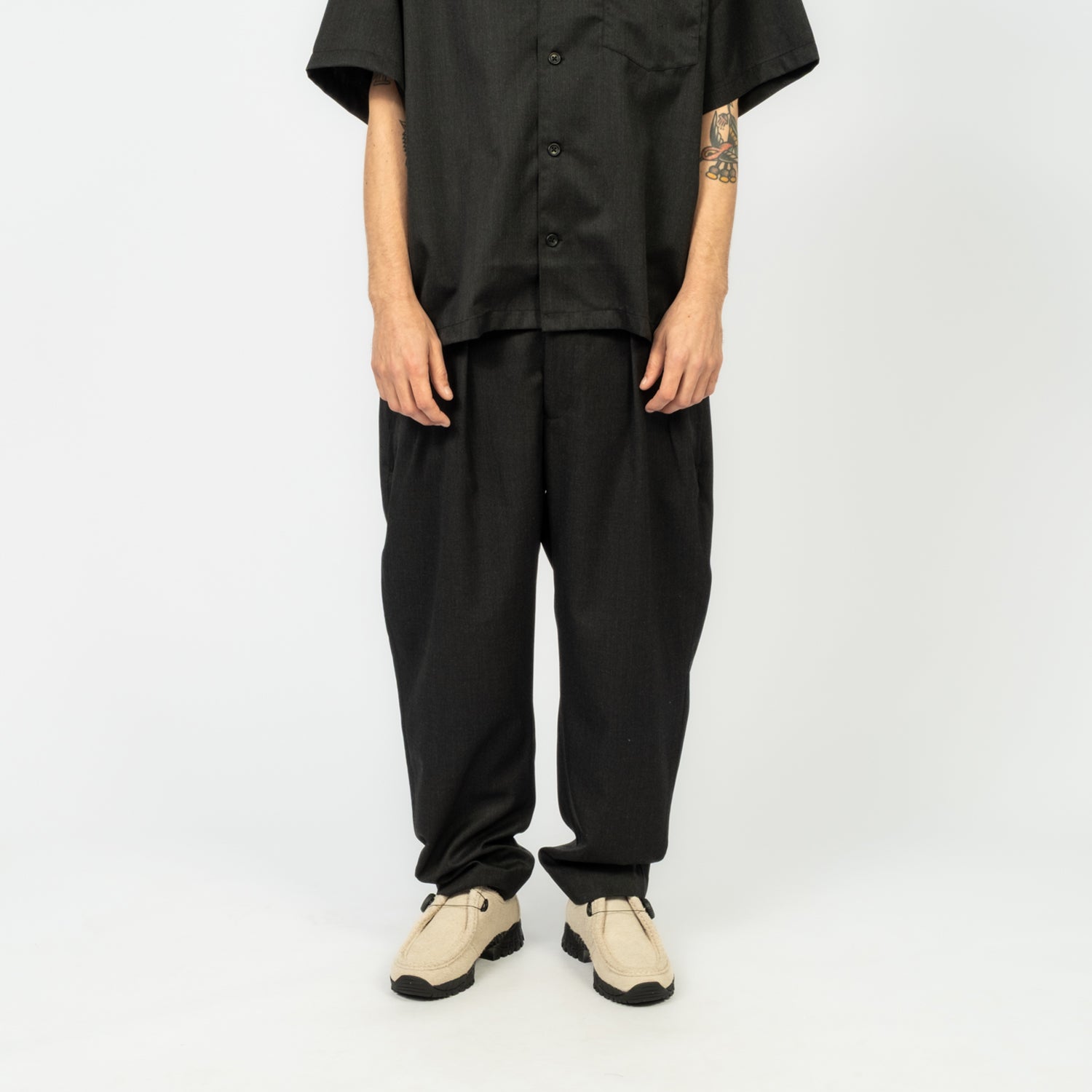 [IS-NESS] DOUBLE POCKET PANTS _ CHARCOAL