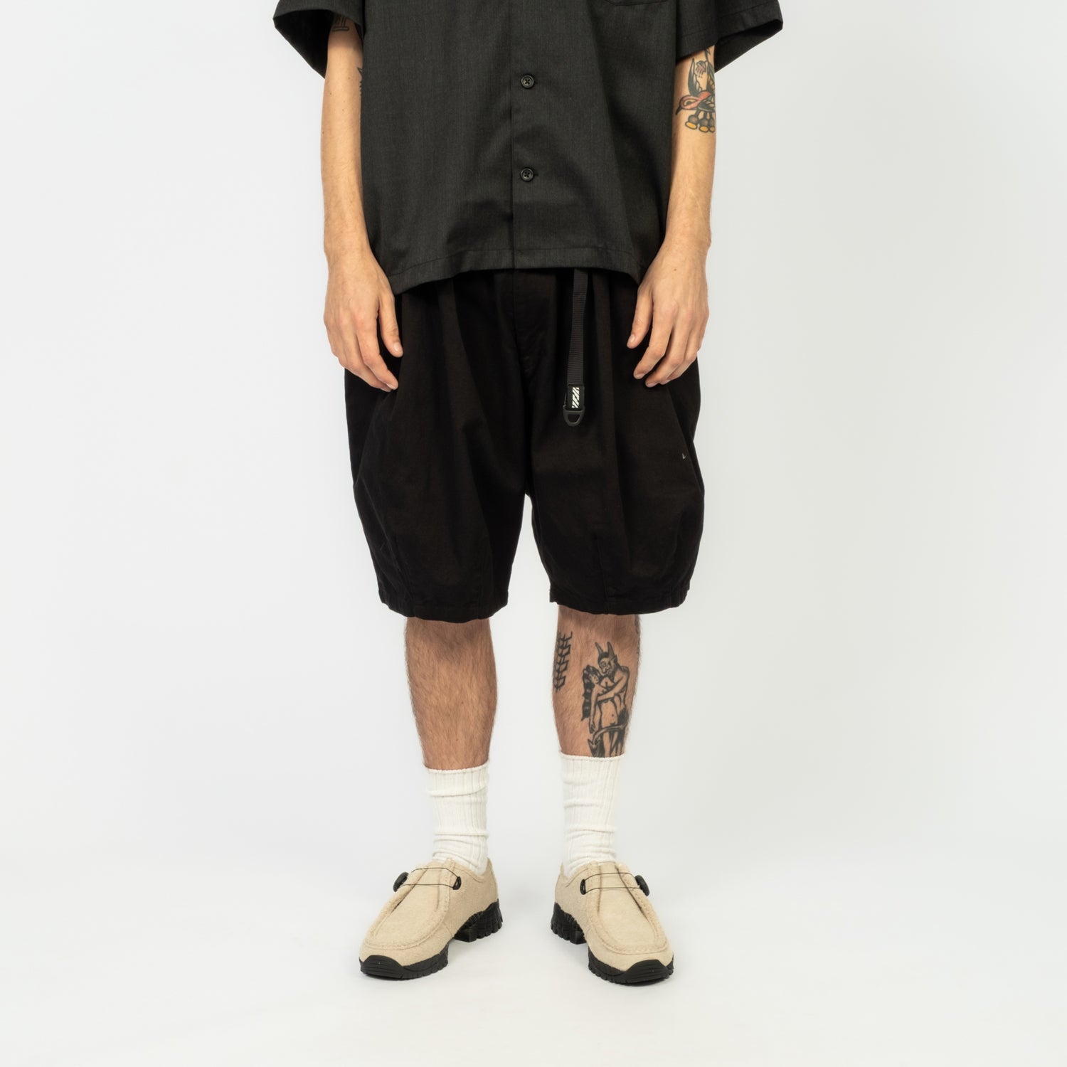 [IS-NESS] BALLOON SHORTS _ BLACK