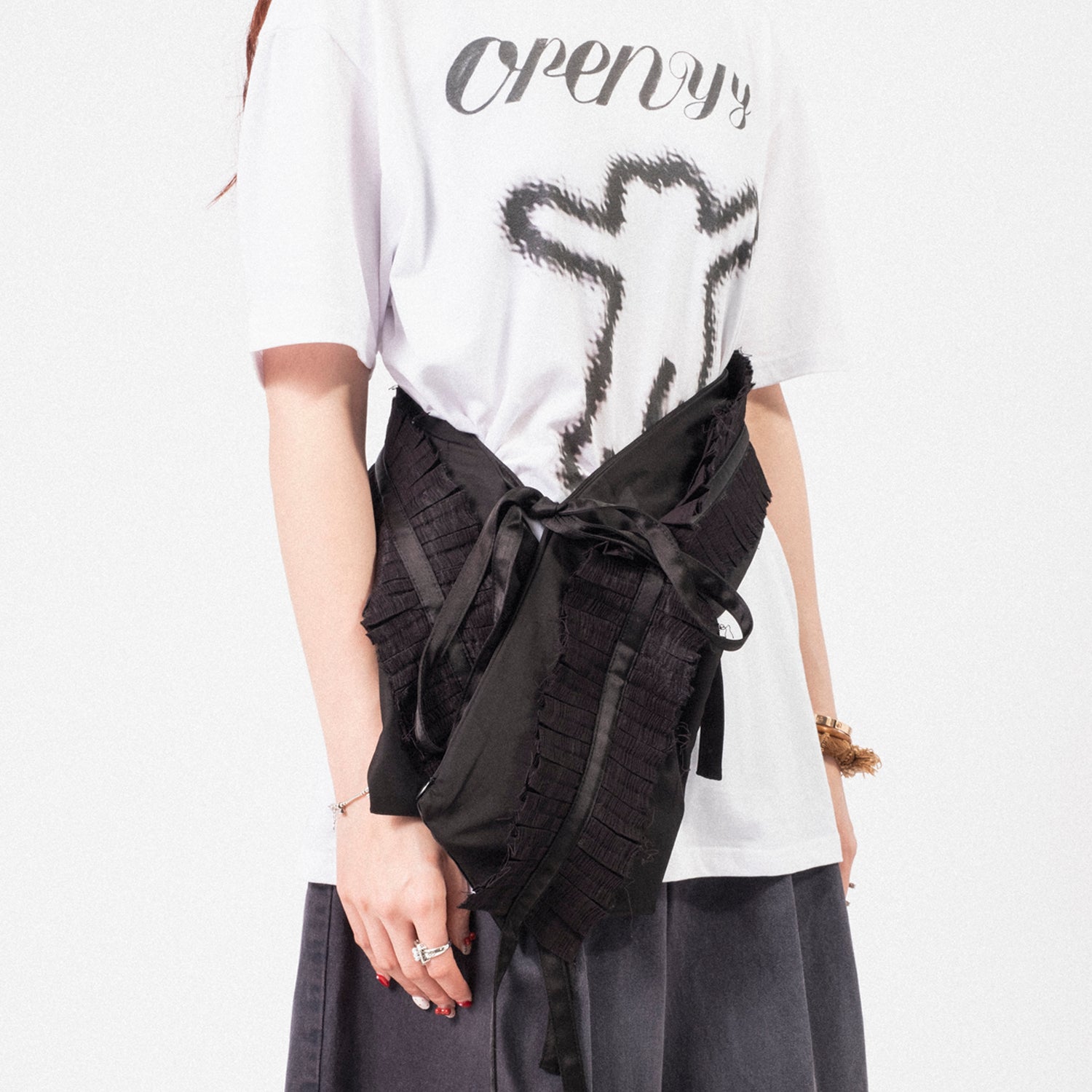 [OPEN YY] PLEATS LAYERED POUCH BELT _ BLACK