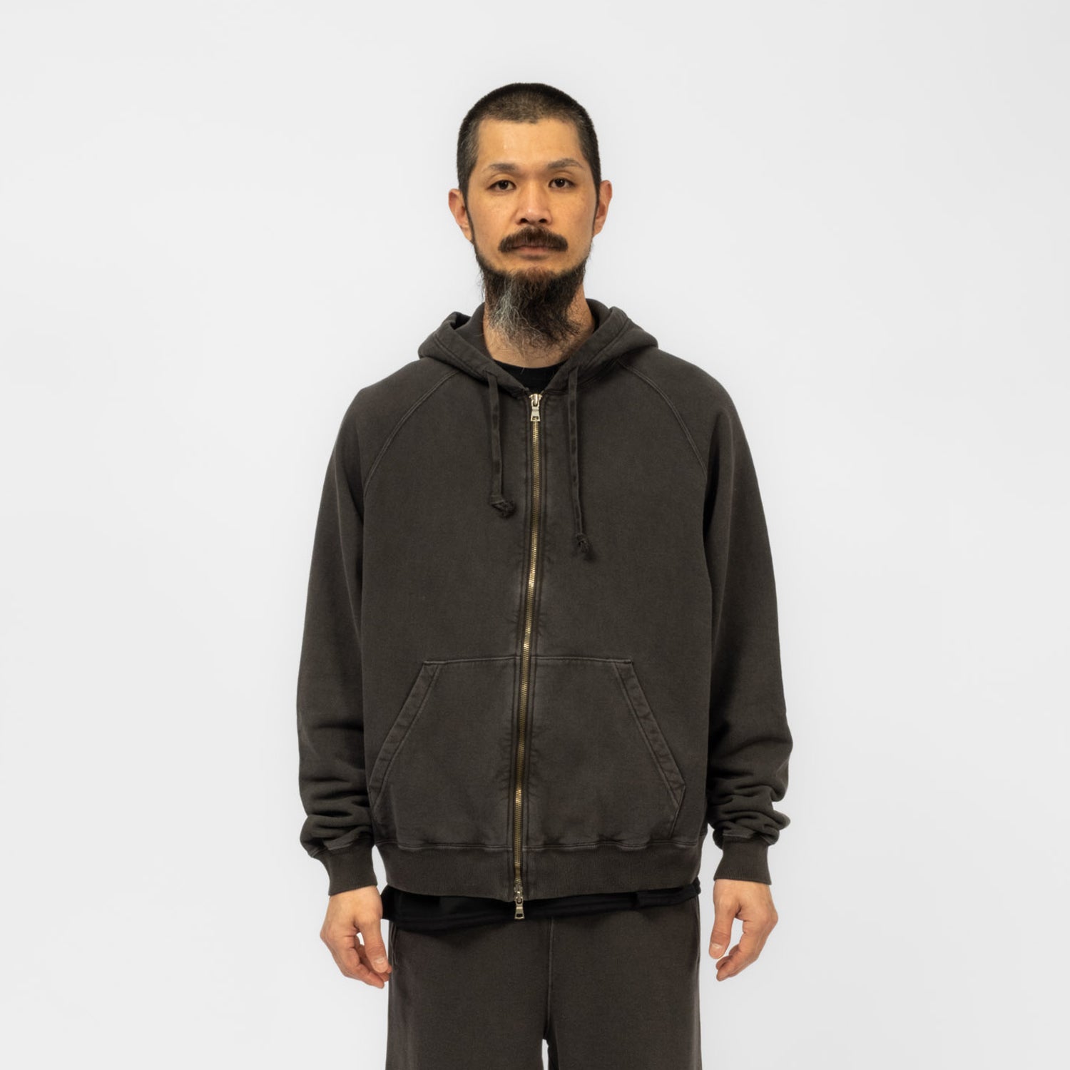 [URU TOKYO] ZIP UP SWEAT _ BLACK