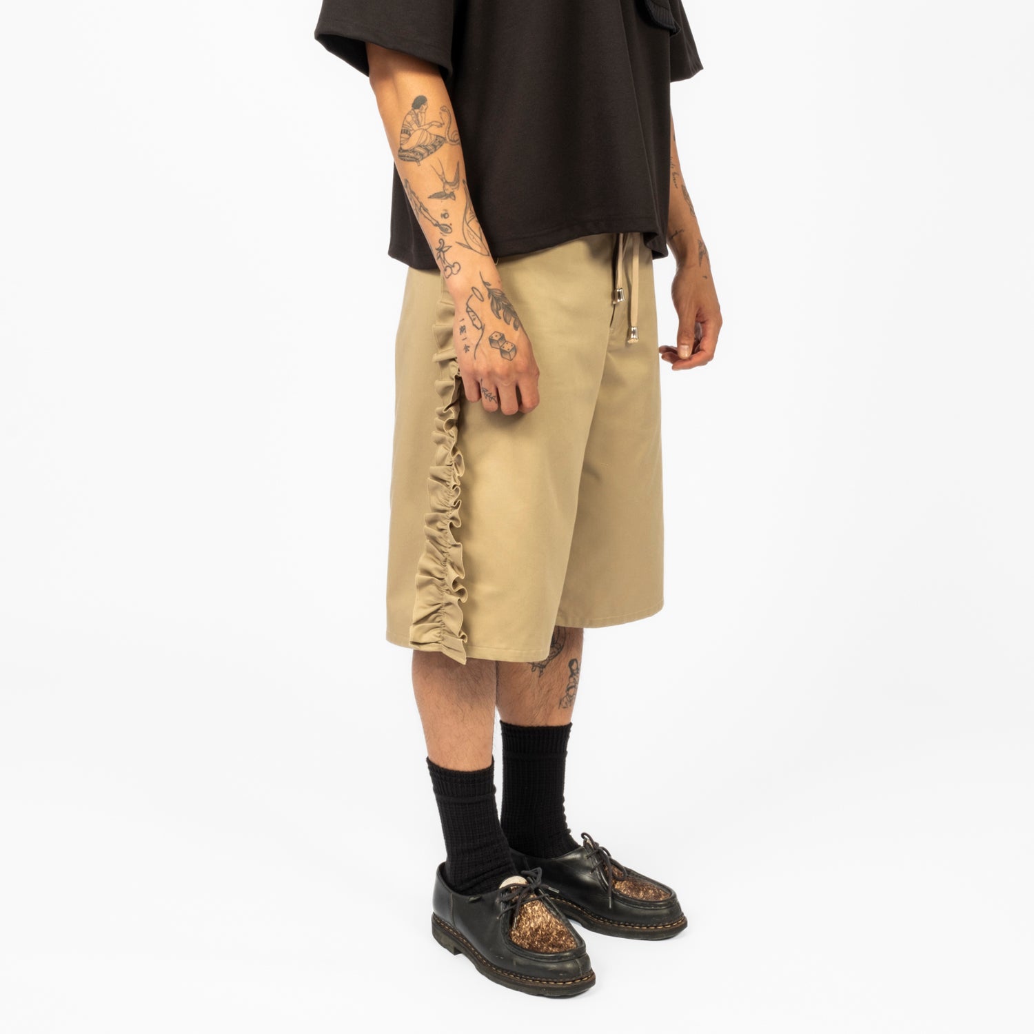 [NICK GEAR] FRILL CHINO SHORTS _ BEIGE