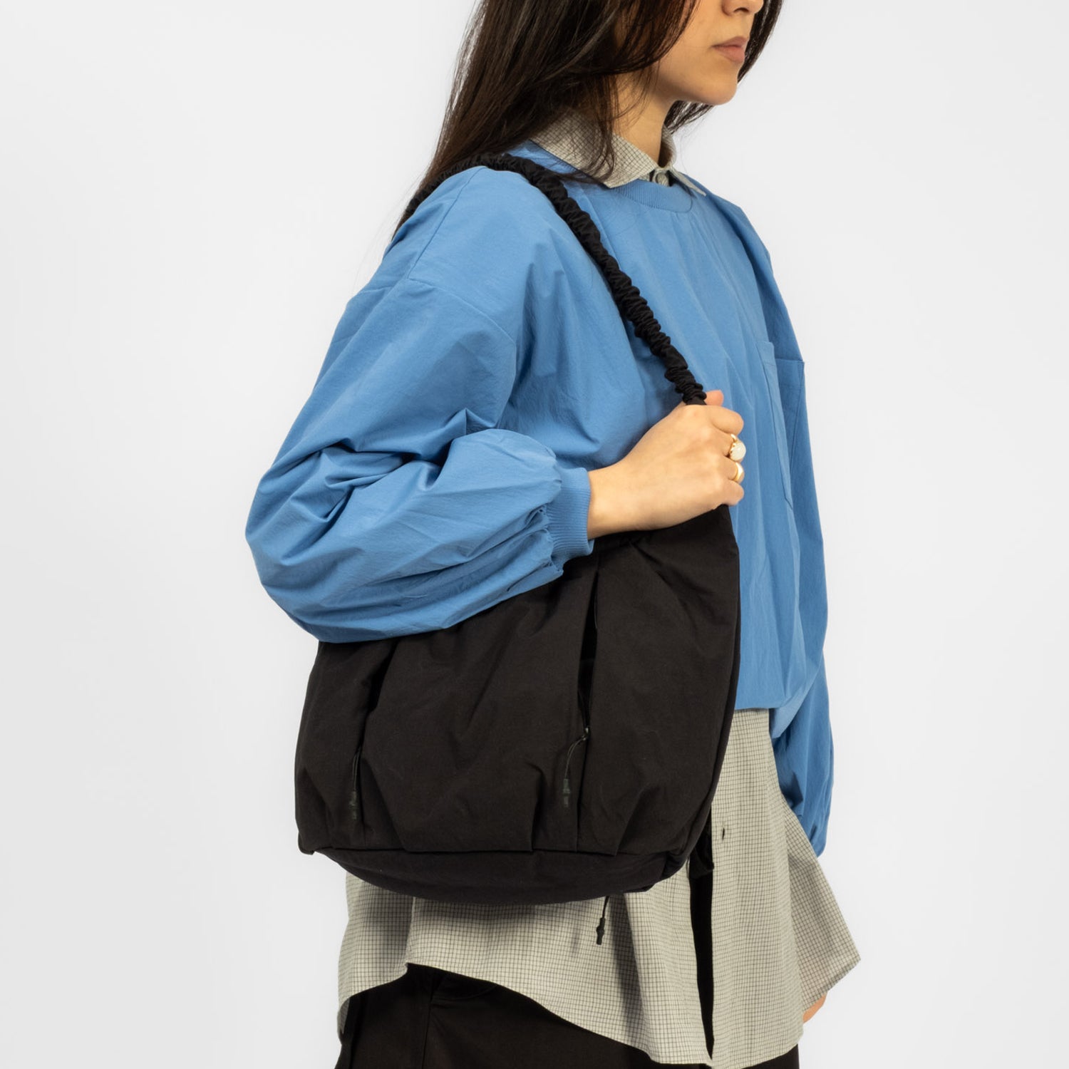 [F/CE] SCULPT BALLOON POUCH KONBU® _ BLACK