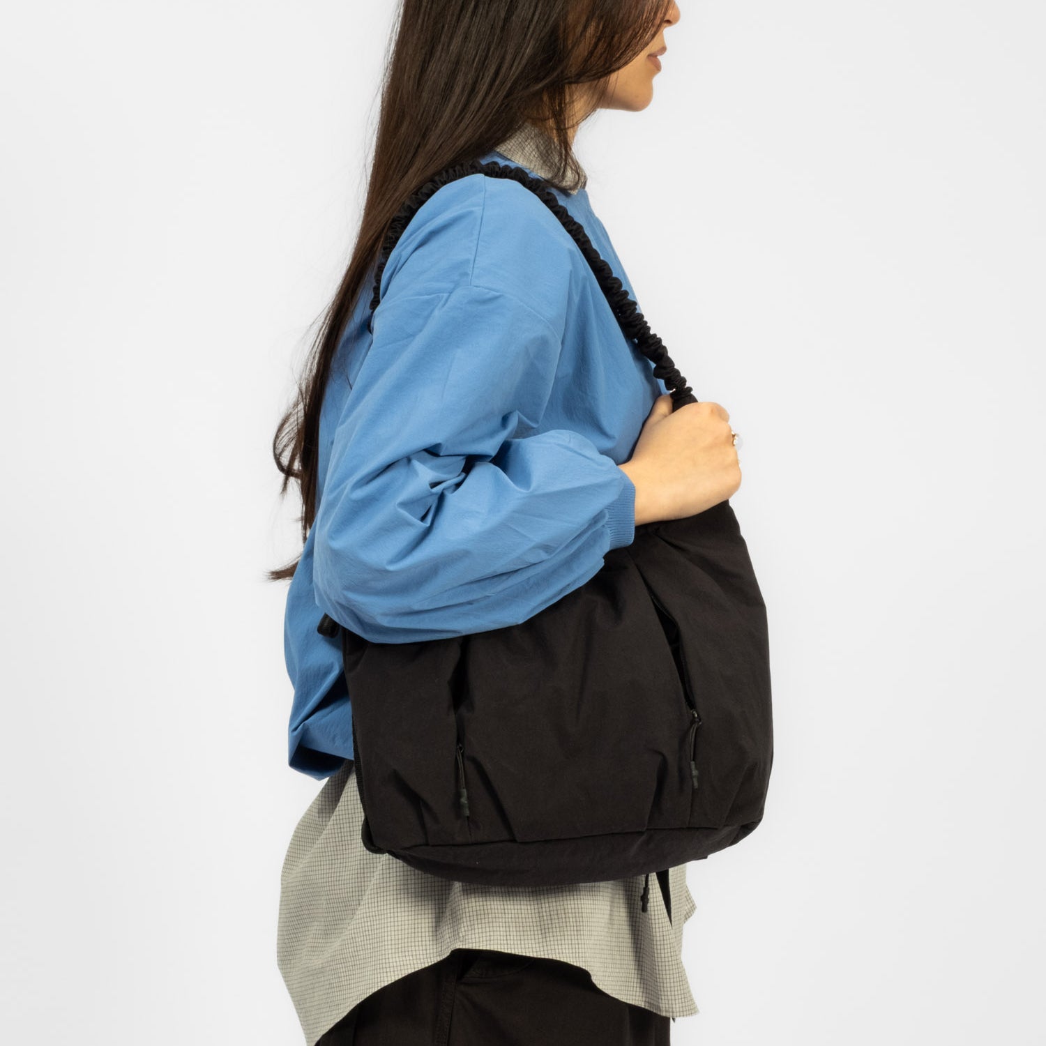 [F/CE] SCULPT BALLOON POUCH KONBU® _ BLACK