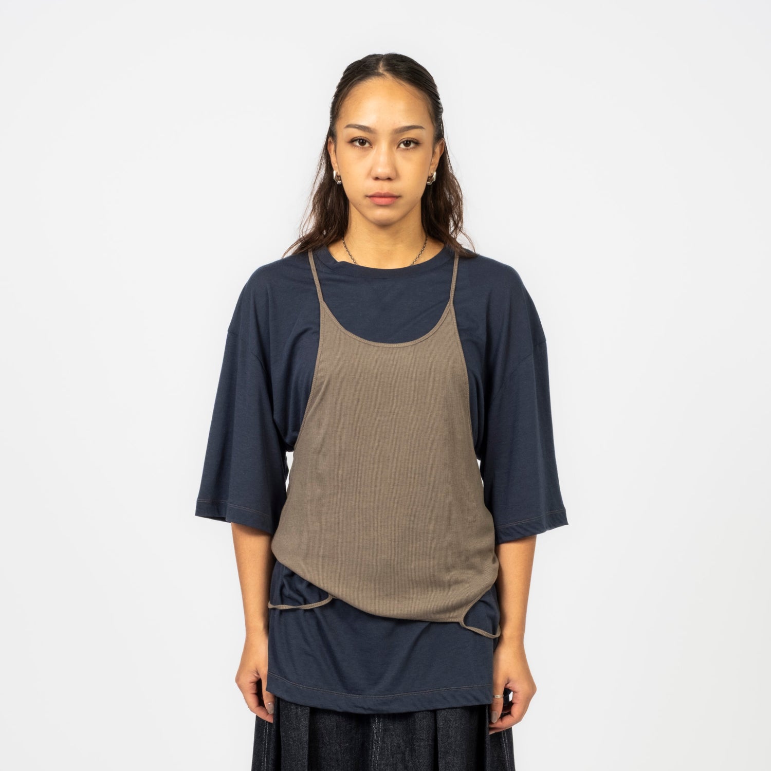 [RHODOLIRION] CAMISOLE TOP & LOOSE-FITTING TEE _ NAVY