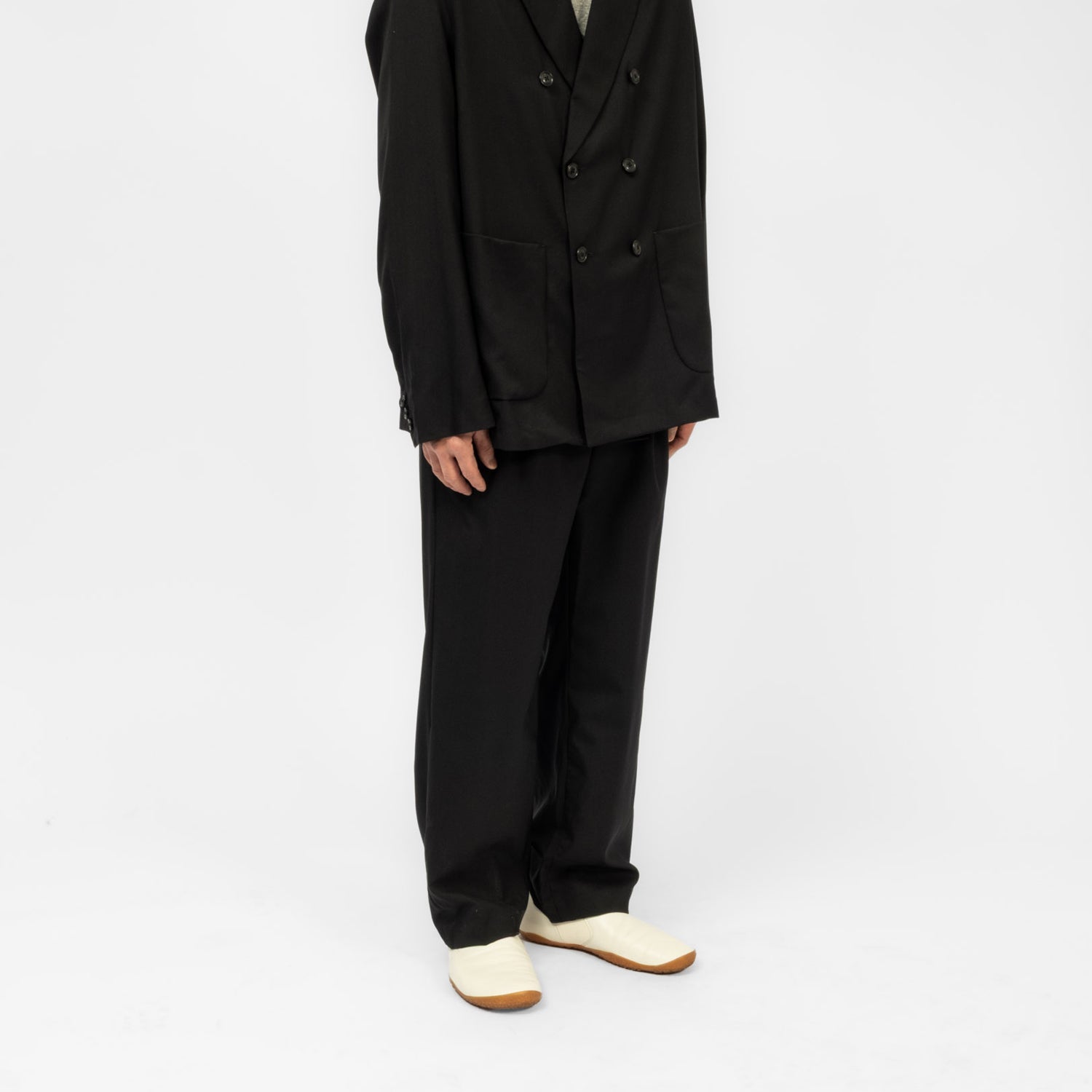 [URU TOKYO] INVERTED PLEATS PANTS _ BLACK