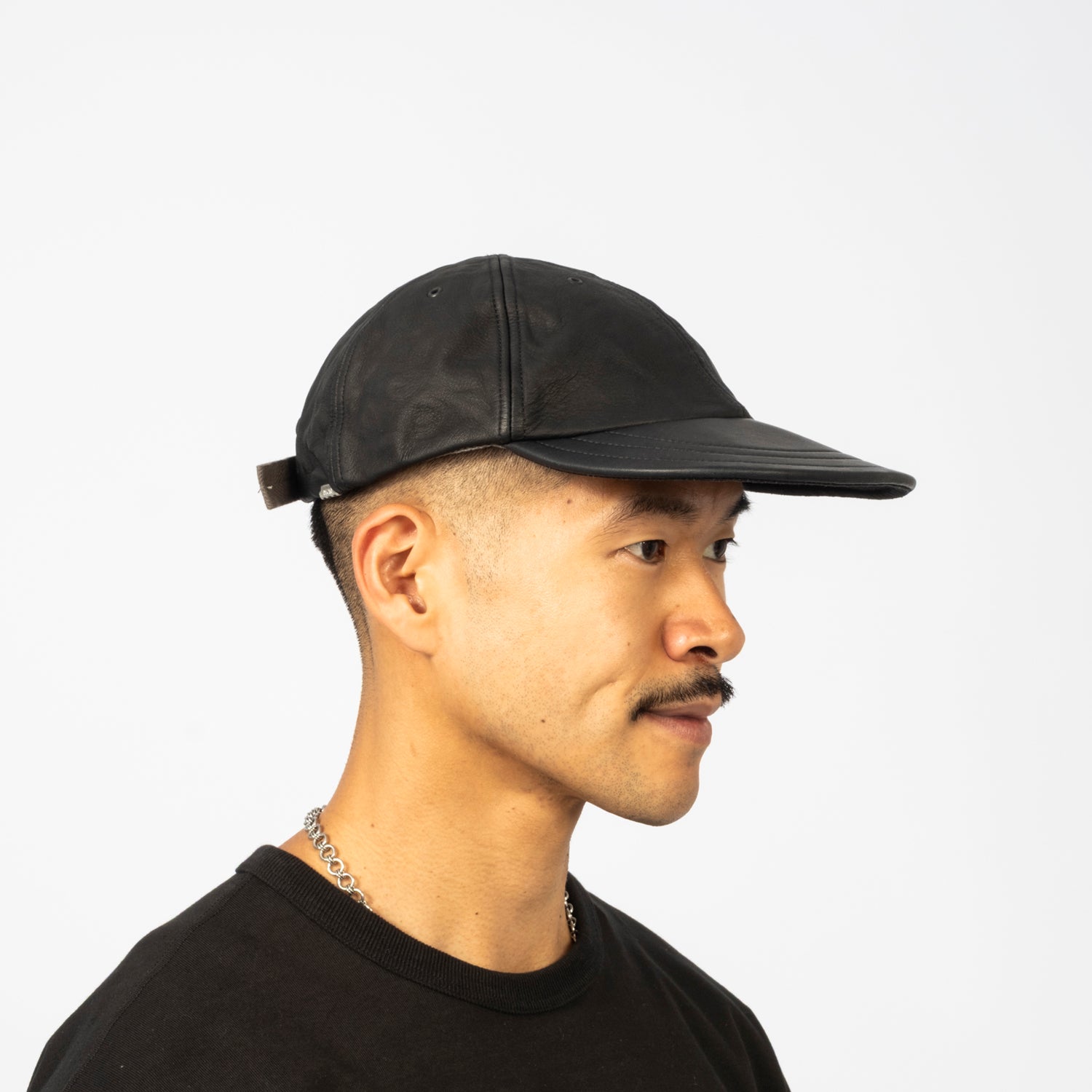 [DECHO] LEATHER 6 PANEL CAP _ BLACK