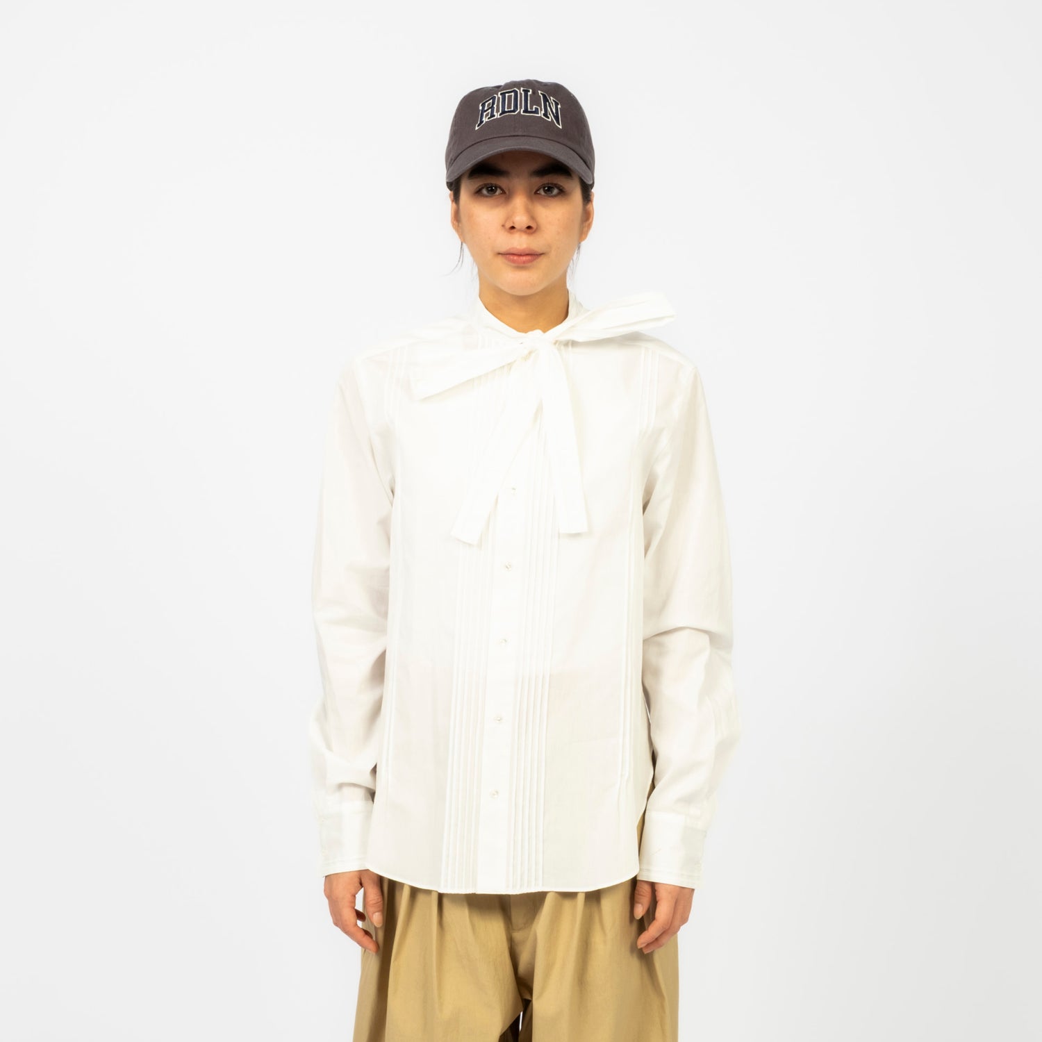 [RHODOLIRION] RIBBON TIE BLOUSE SOLID LEOPARD _ OFF WHITE