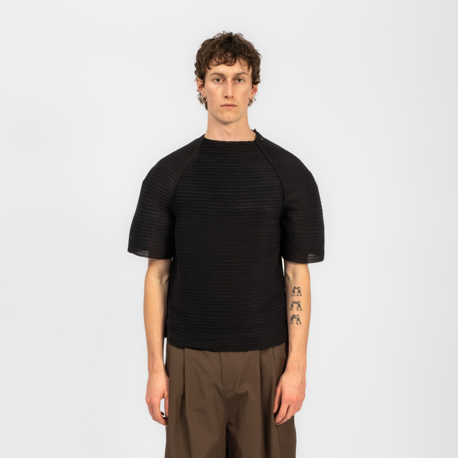 [AMOMENTO] MEN'S PLEAT REGLAN TOP _ BLACK
