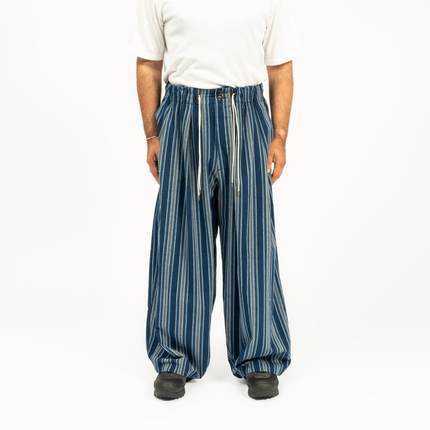 [SILLAGE] BINGO KASURI CIRCULAR PANTS _ YELLOW NAVY STRIPE