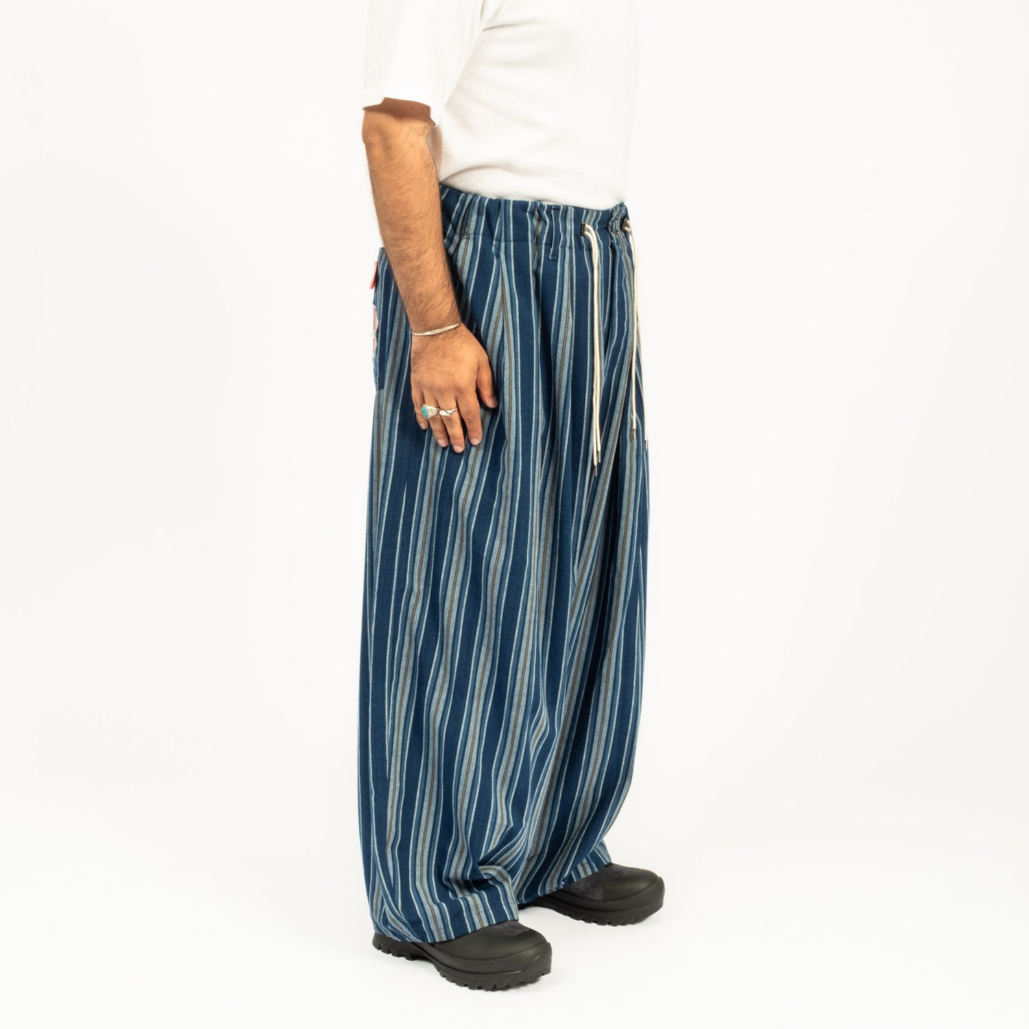 [SILLAGE] BINGO KASURI CIRCULAR PANTS _ YELLOW NAVY STRIPE