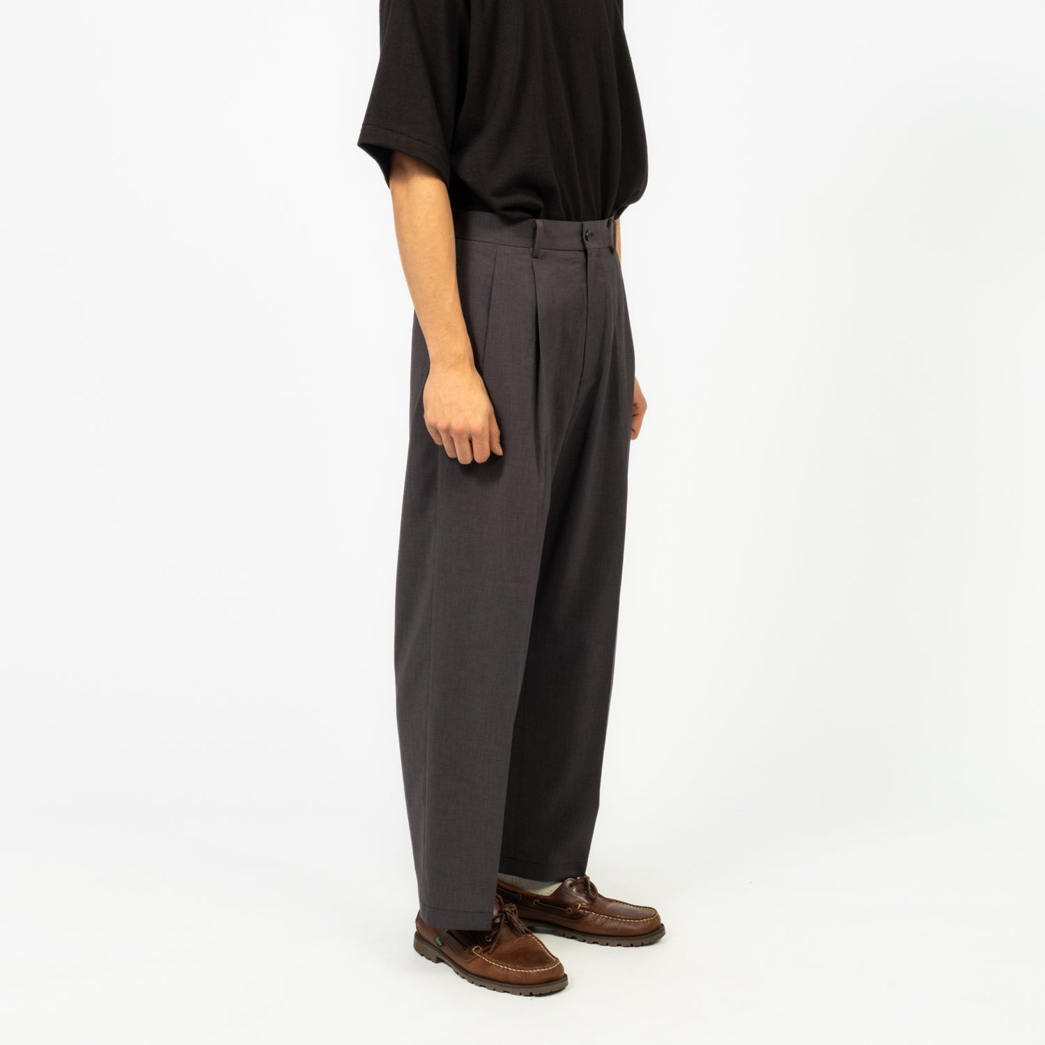 [YOKO SAKAMOTO] DOUBLE PLEATED TROUSERS _ CHARCOAL GREY