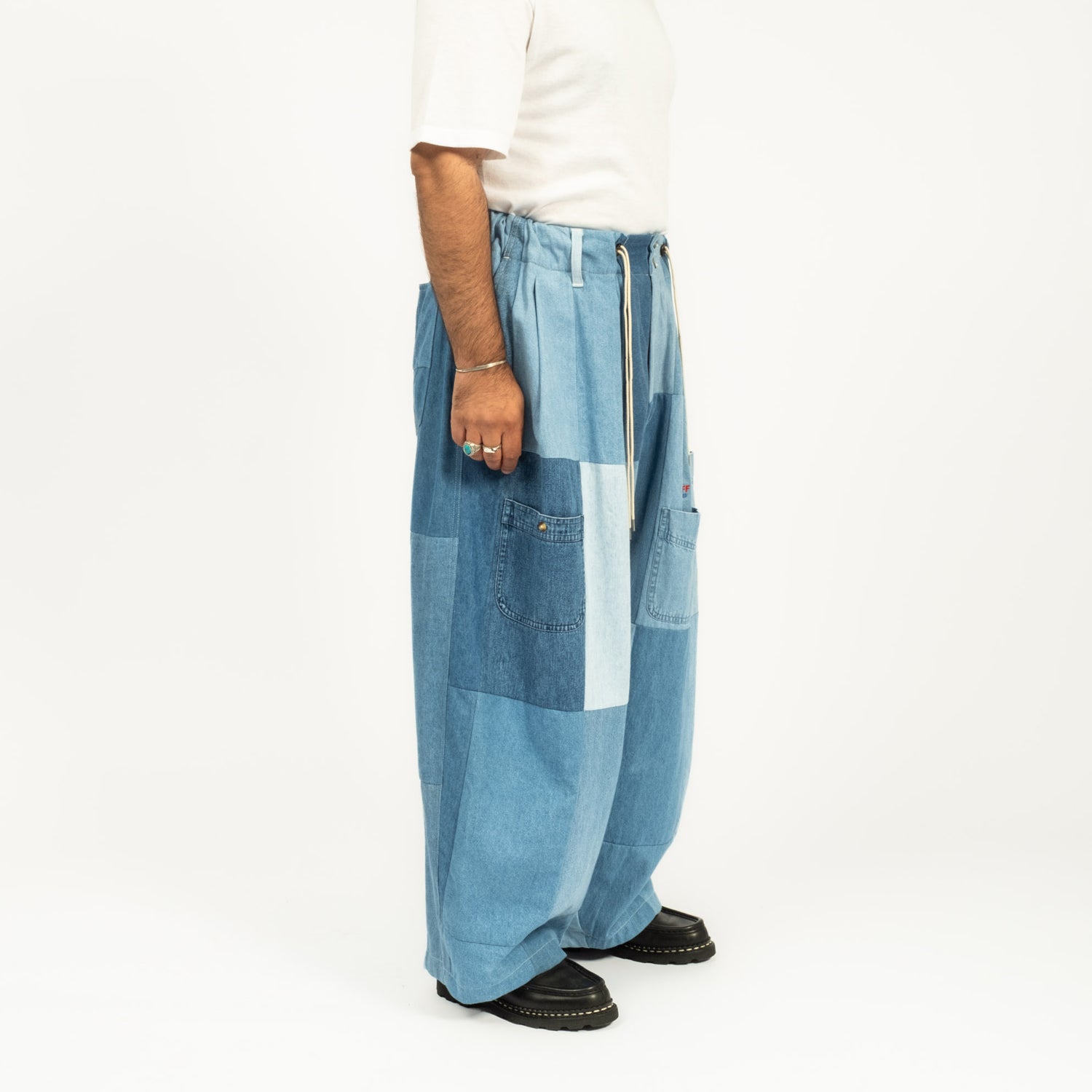 [SILLAGE] CIRCULAR PANTS VINTAGE DENIM SHIRTS _ ONE