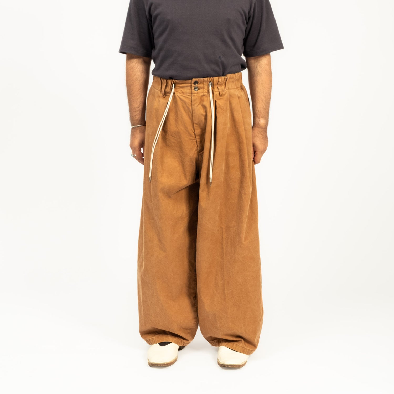 [SILLAGE] CIRCULAR PANTS SUPER DUCK _ CAMEL