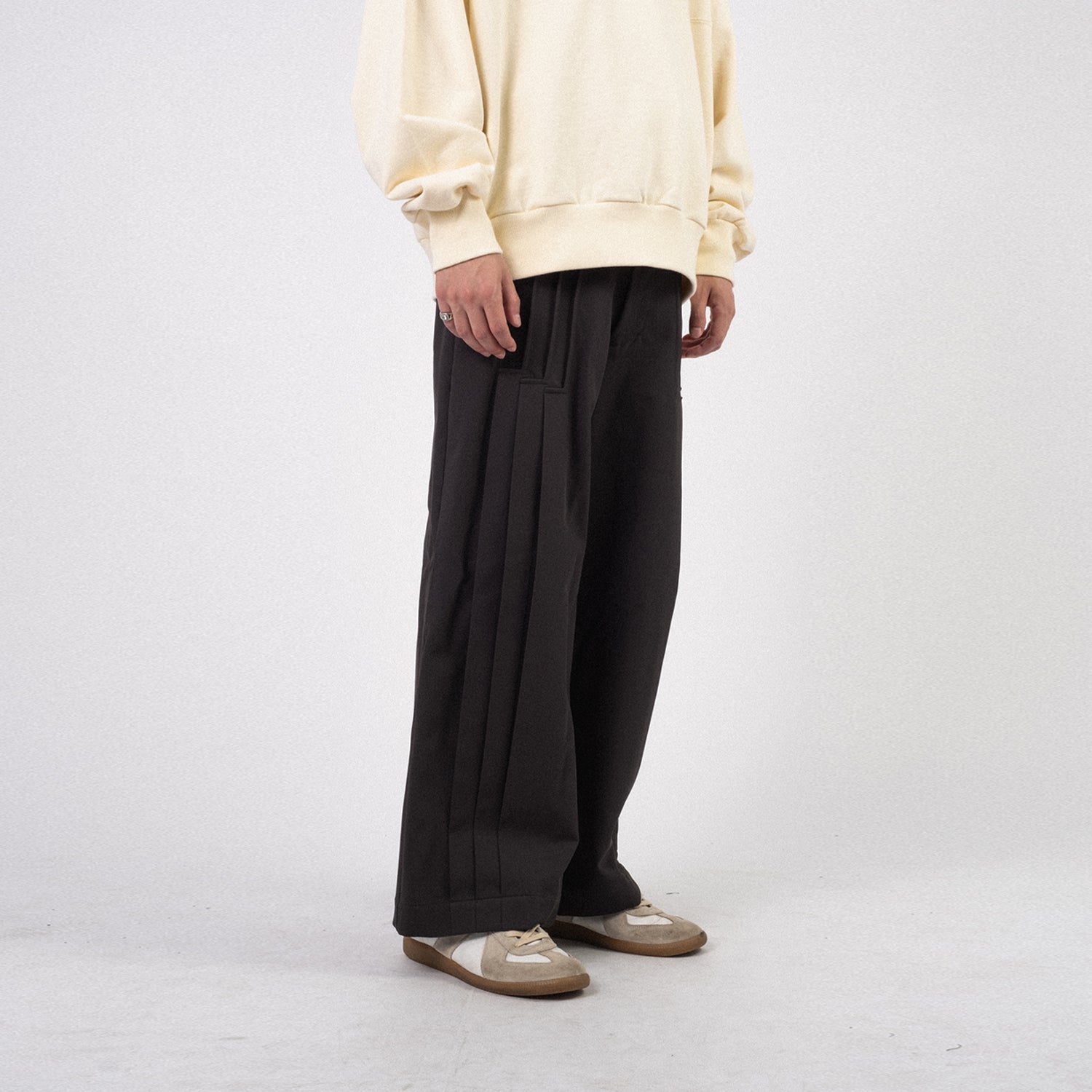 [F/CE] DEFORMATION PLEATS WIDE TROUSERS _ CHARCOAL