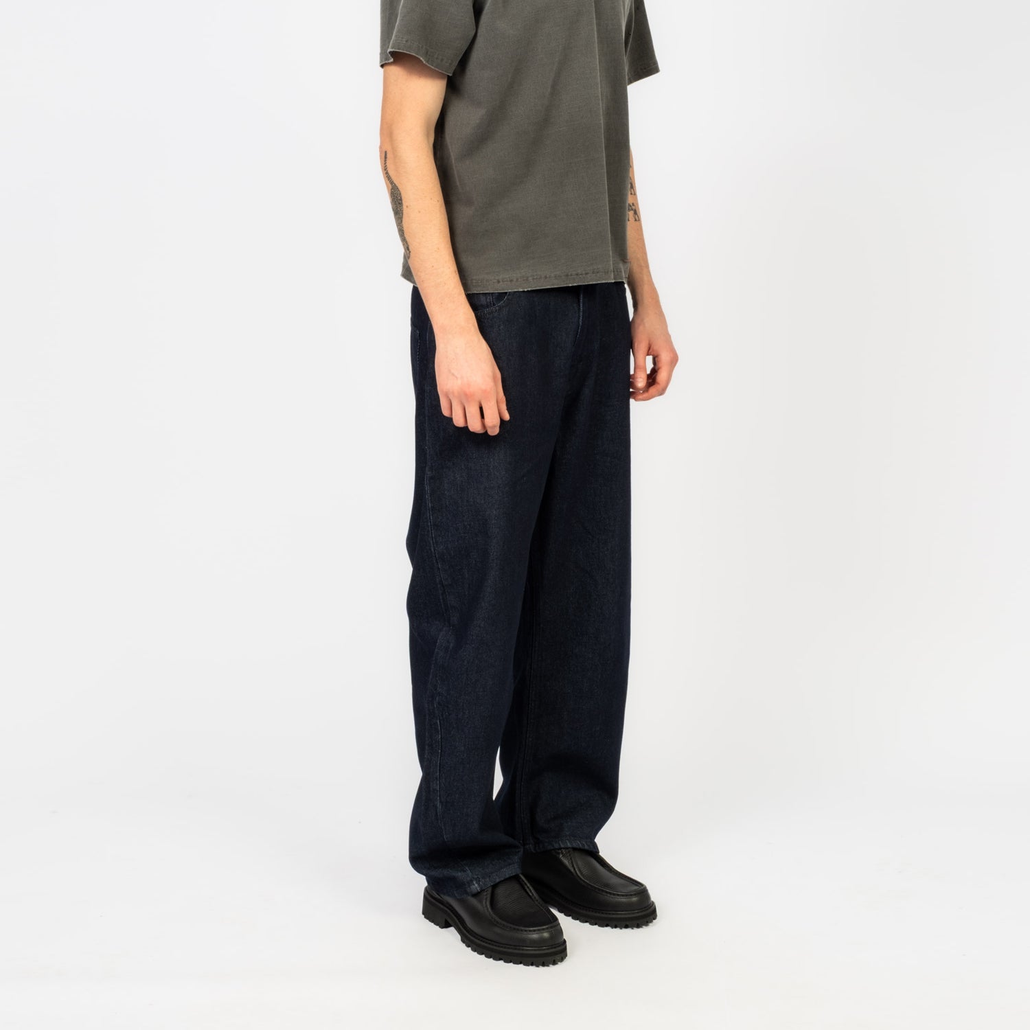 [UNAFFECTED] CURVED WIDE DENIM _ INDIGO
