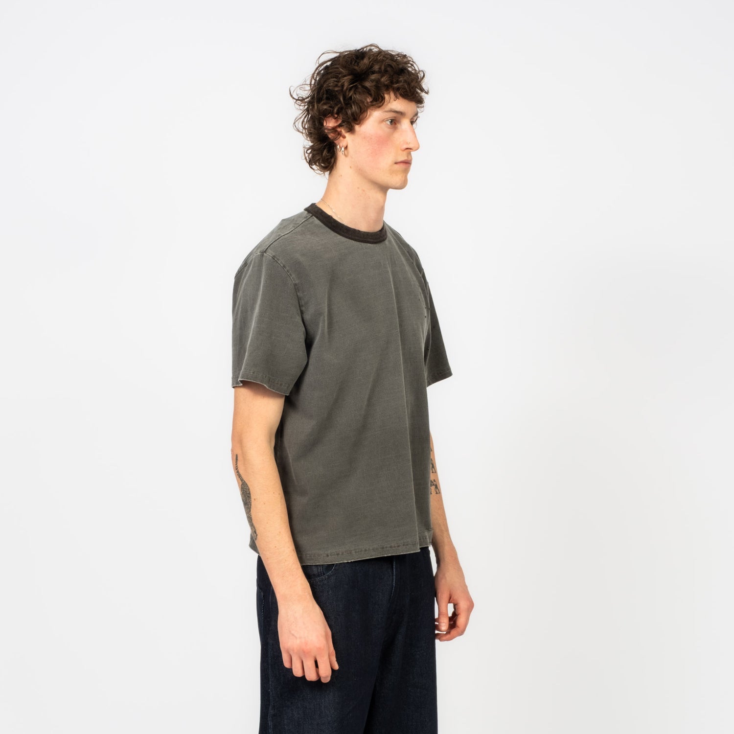 [UNAFFECTED] DISTRESSED RINGER T-SHIRT _ CHARCOAL