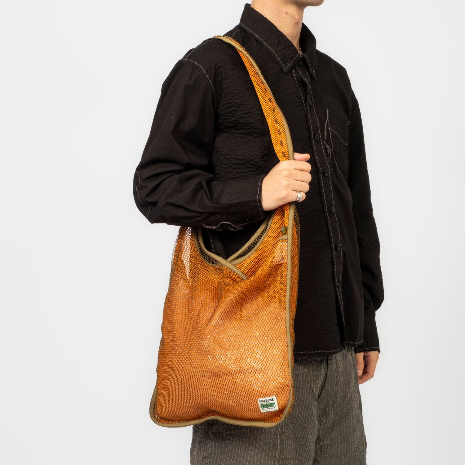 [FORTUNE W.W.D.] ADJUSTABLE MESH SHOPPER BAG _ OLIVE/ORANGE
